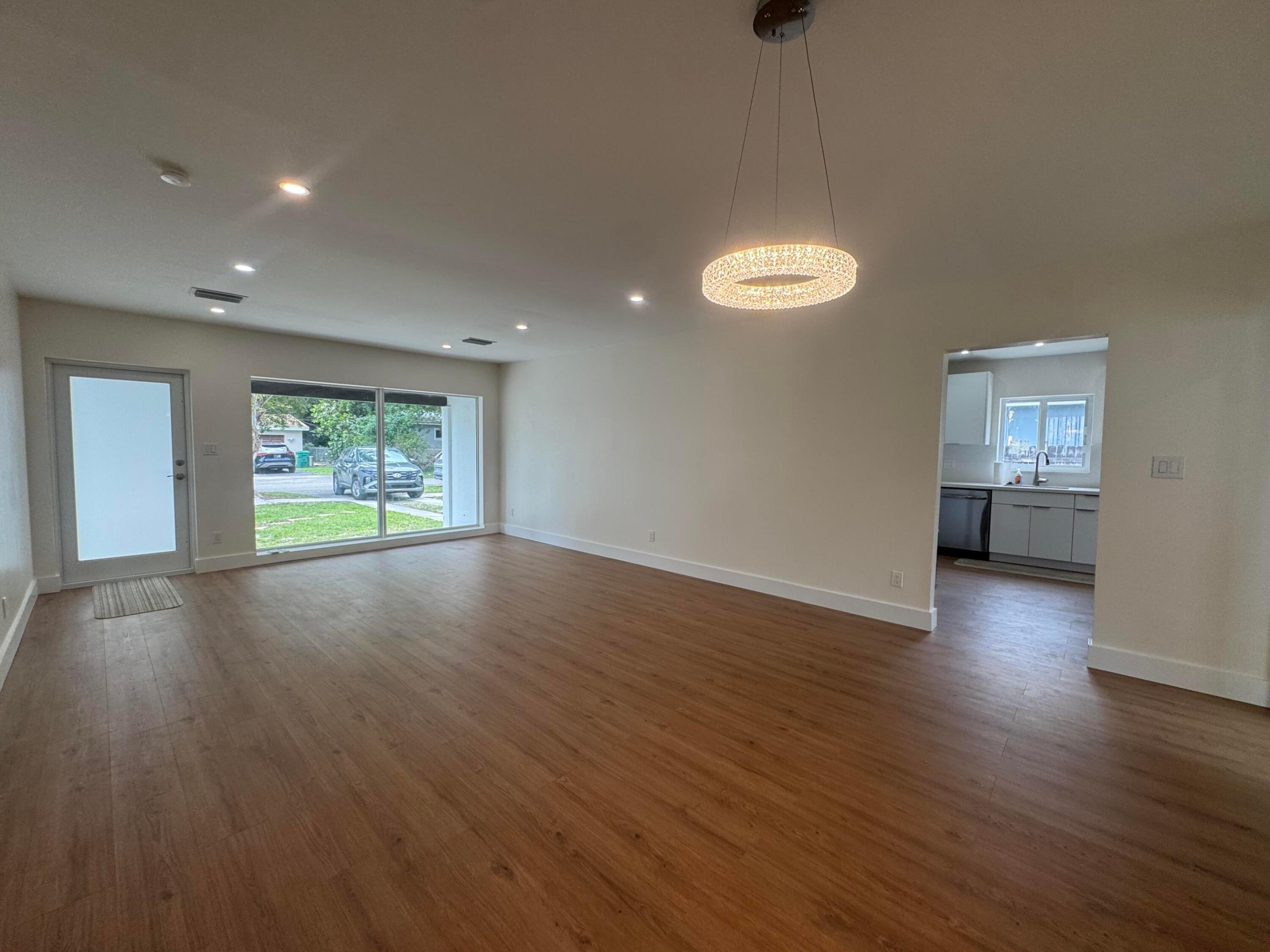 PLEASANT VILLAGE - Residential Lease