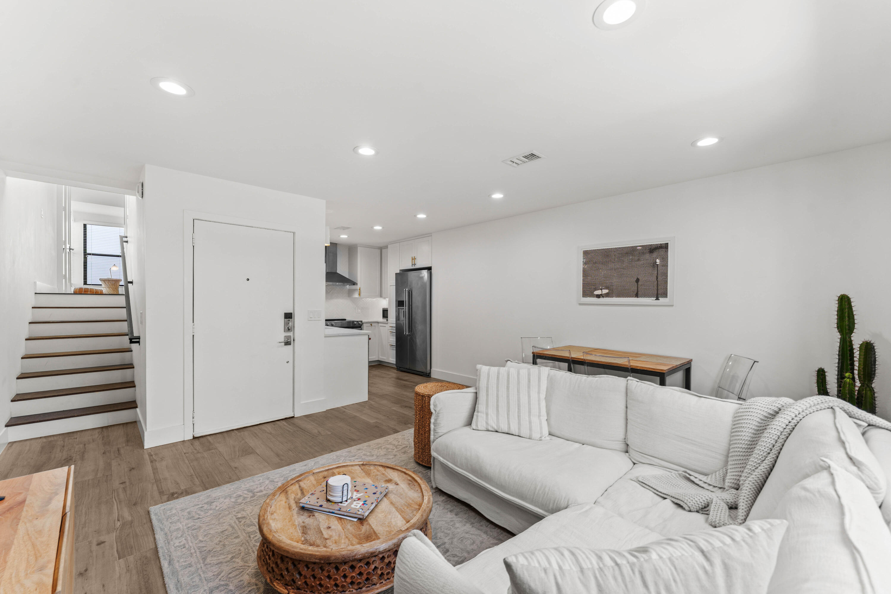 WINDEMERE HOUSE CONDO - Residential
