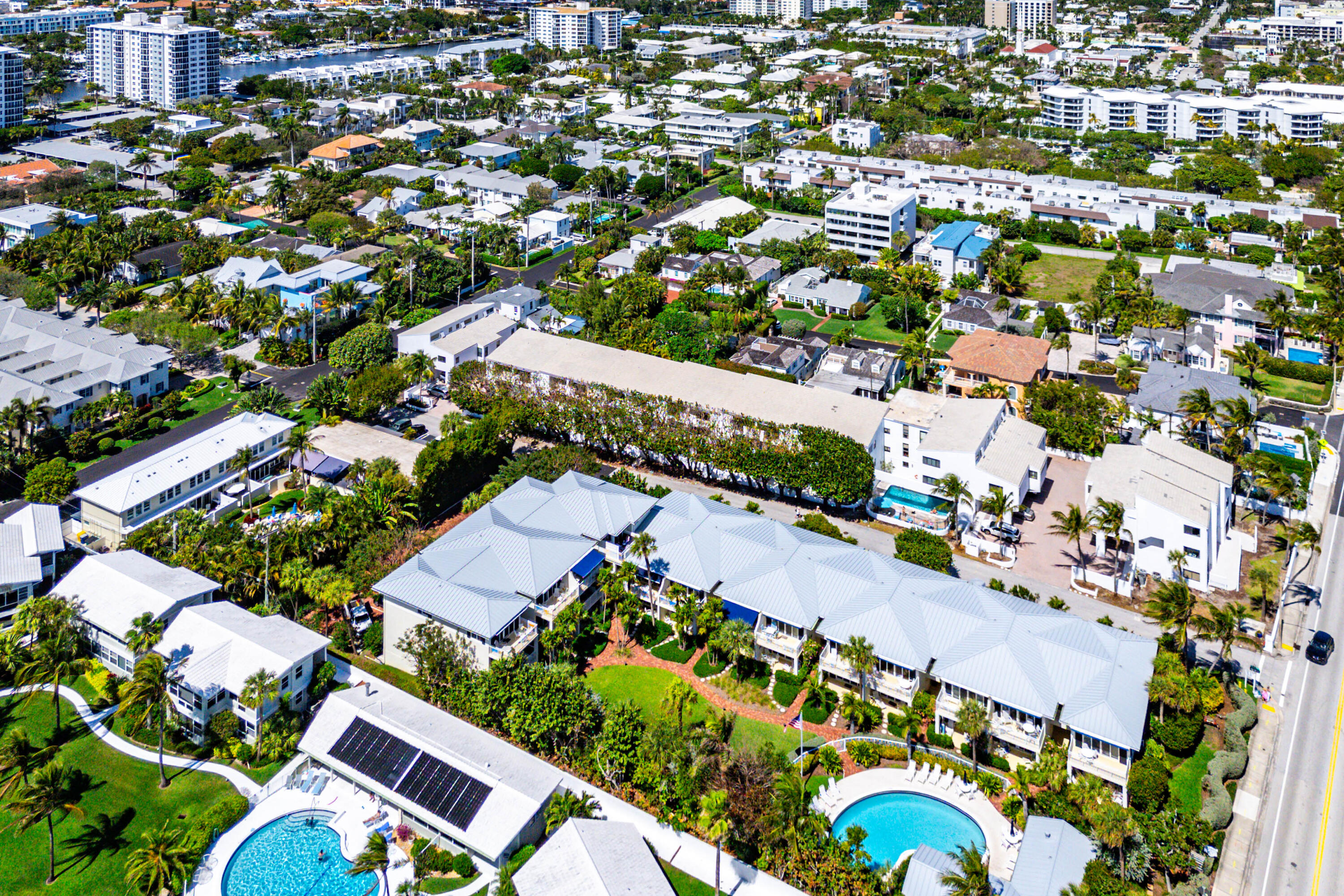 WINDEMERE HOUSE CONDO - Residential