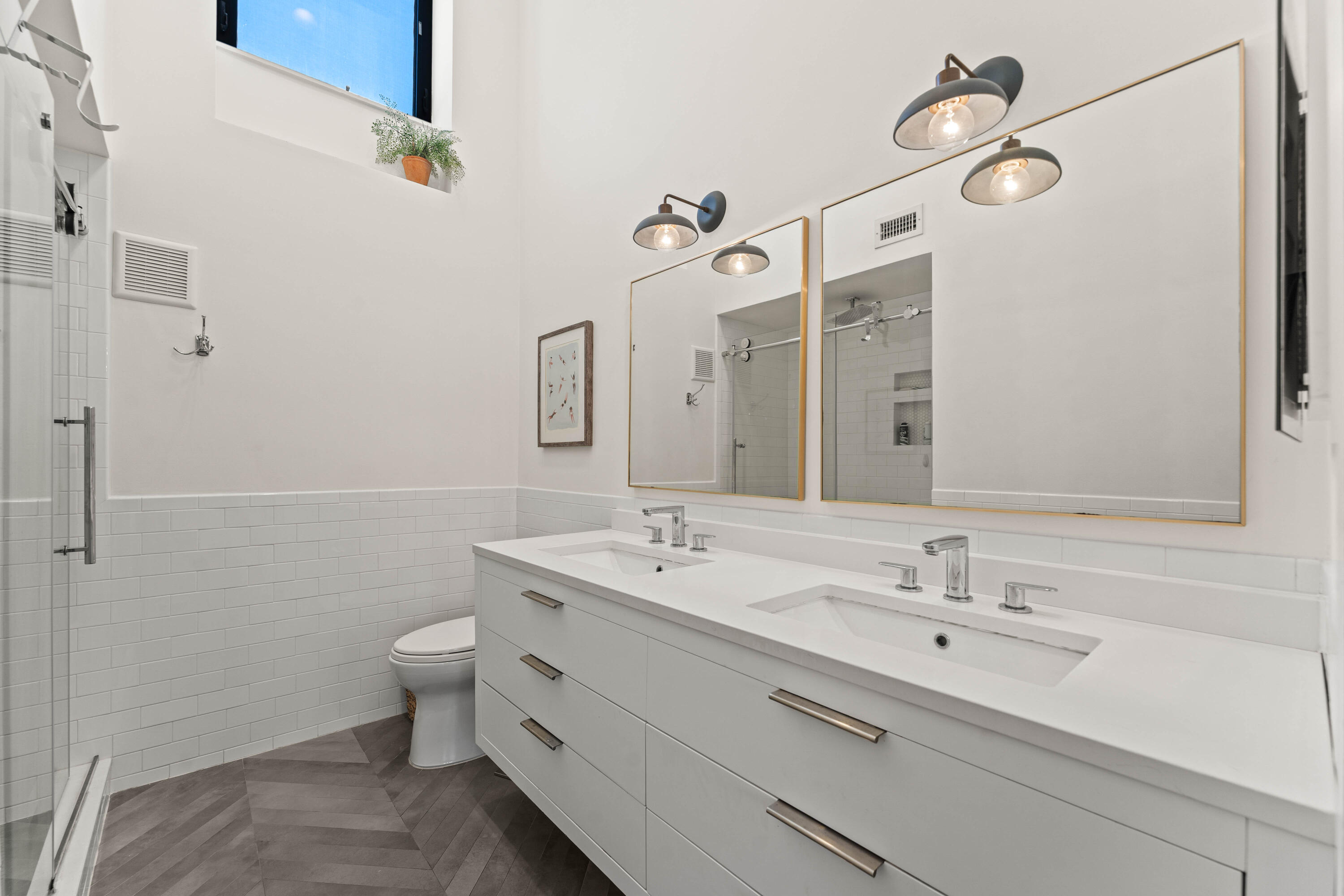 WINDEMERE HOUSE CONDO - Residential