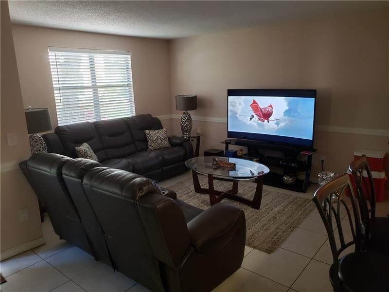 ROYAL POINCIANA CONDO - Residential Lease