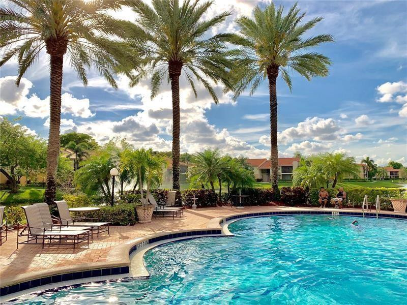 ROYAL POINCIANA CONDO - Residential Lease