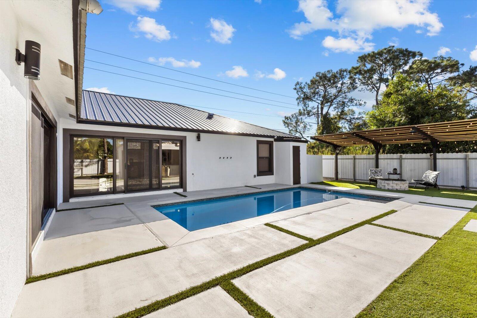 PORT SAINT LUCIE - Residential