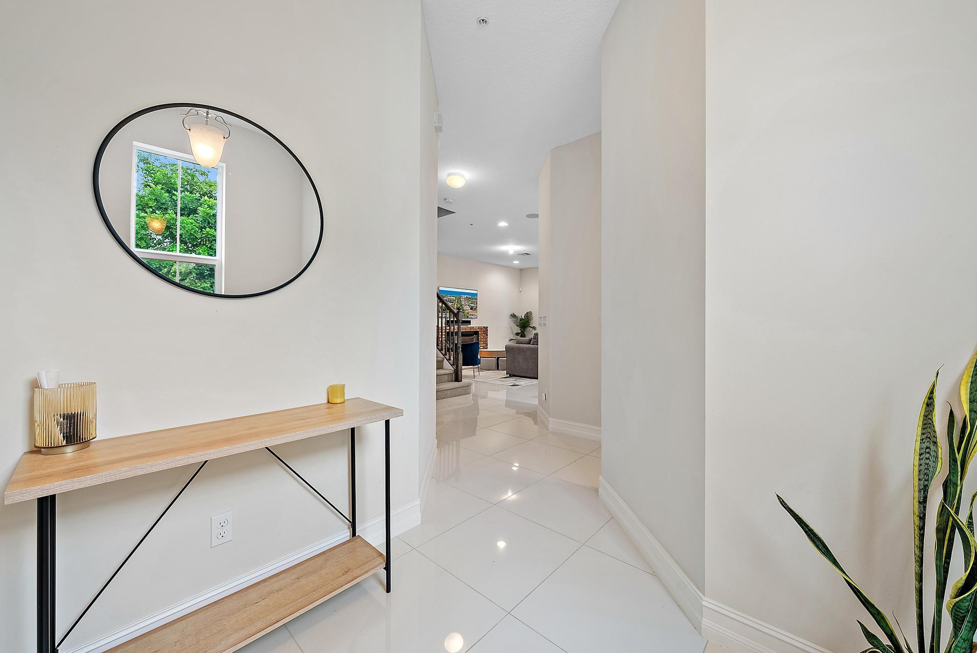 JUNO LANDING - Residential Lease