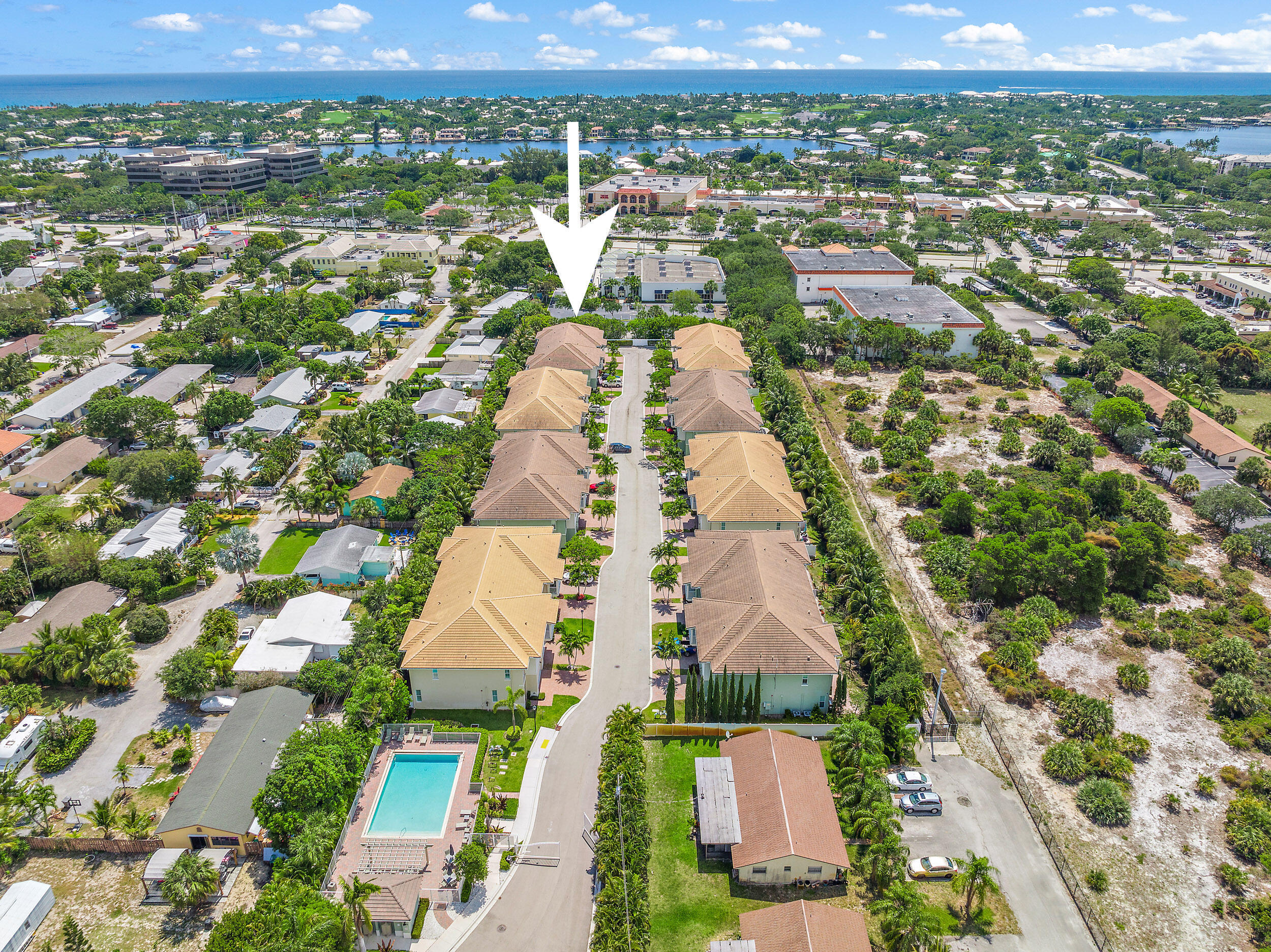 JUNO LANDING - Residential Lease