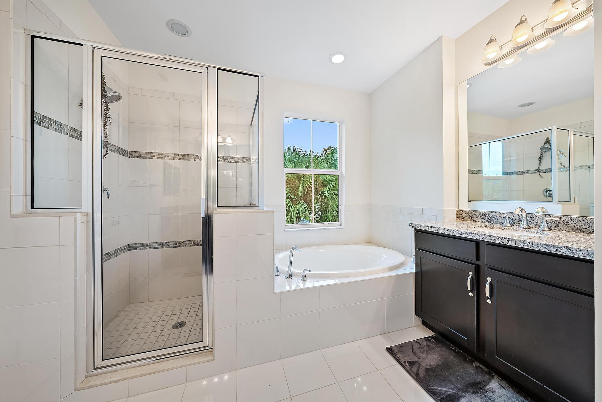 JUNO LANDING - Residential Lease