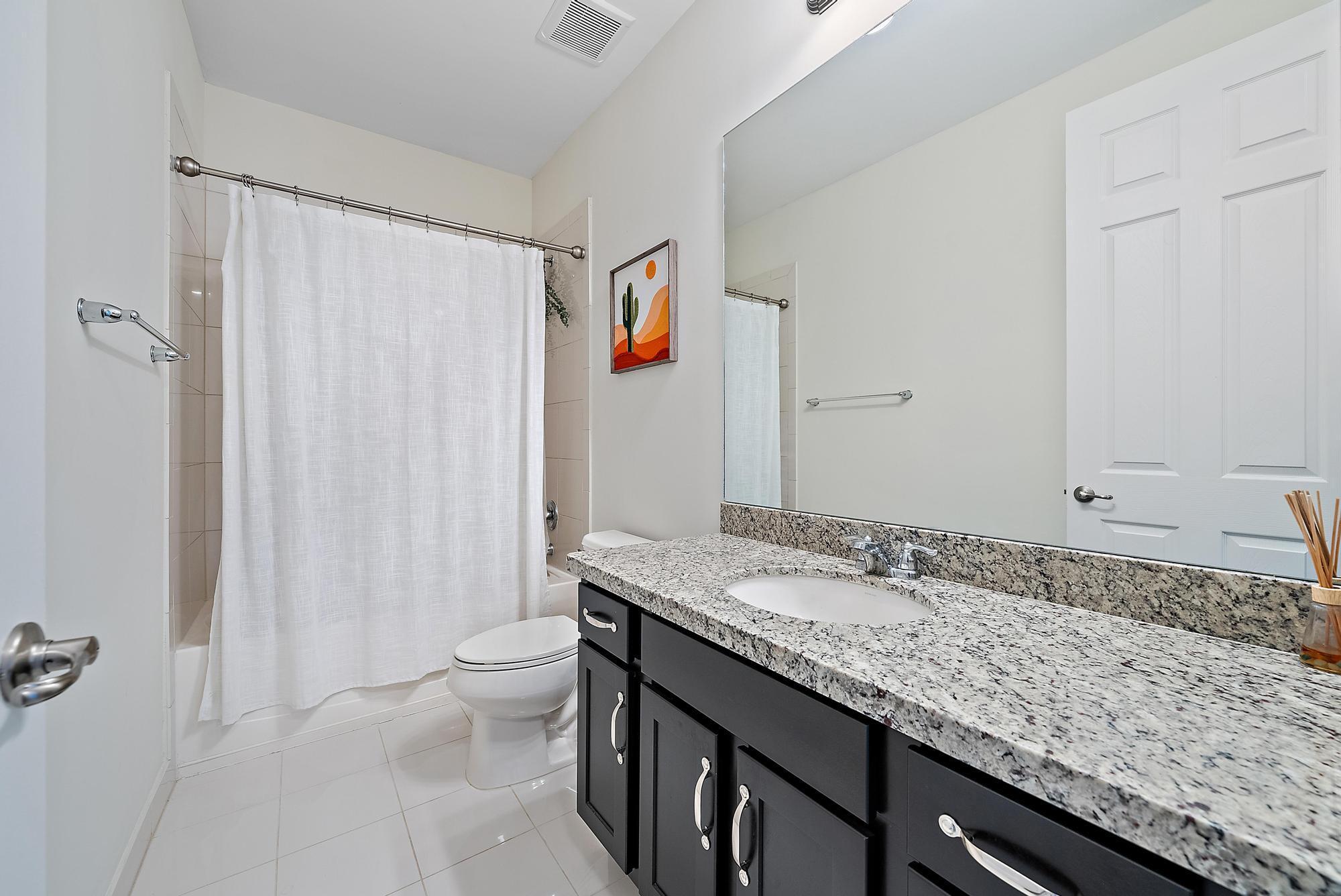 JUNO LANDING - Residential Lease