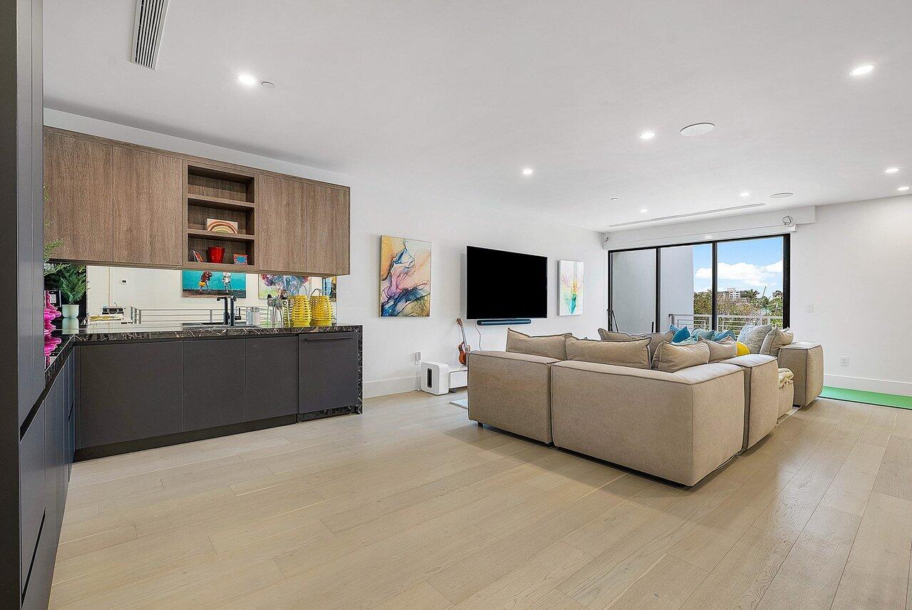 CASUARINA TOWN HOMES - Residential