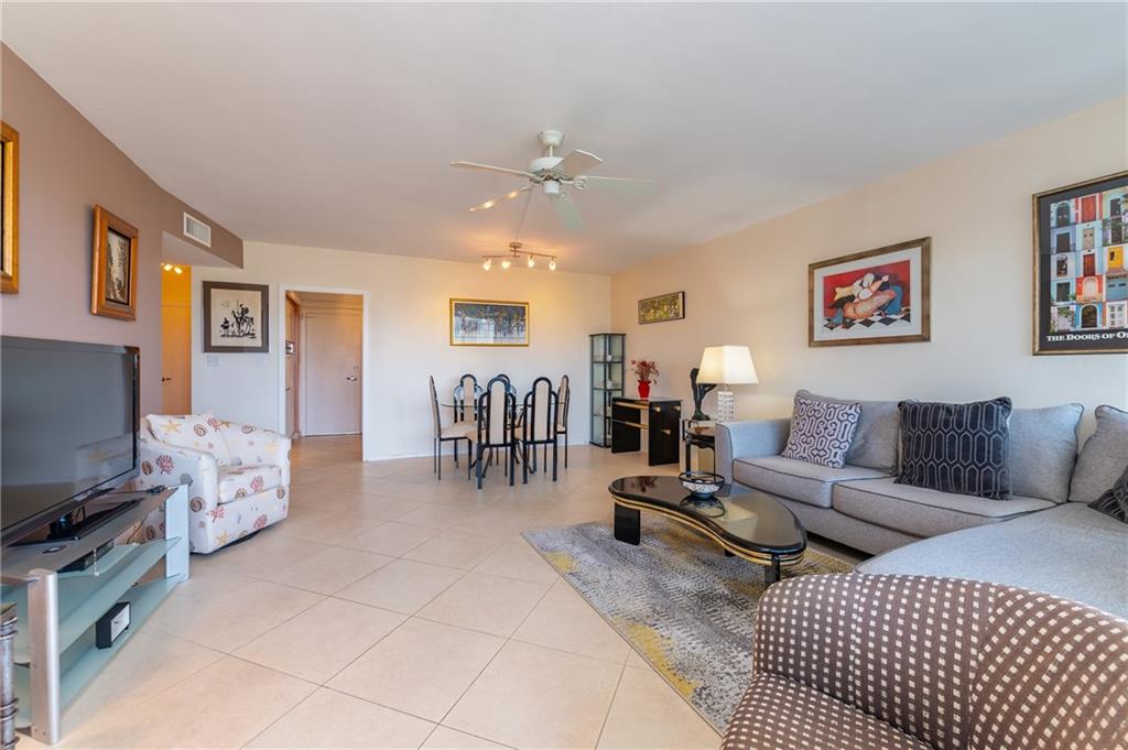 Coral Ridge Towers North - Residential