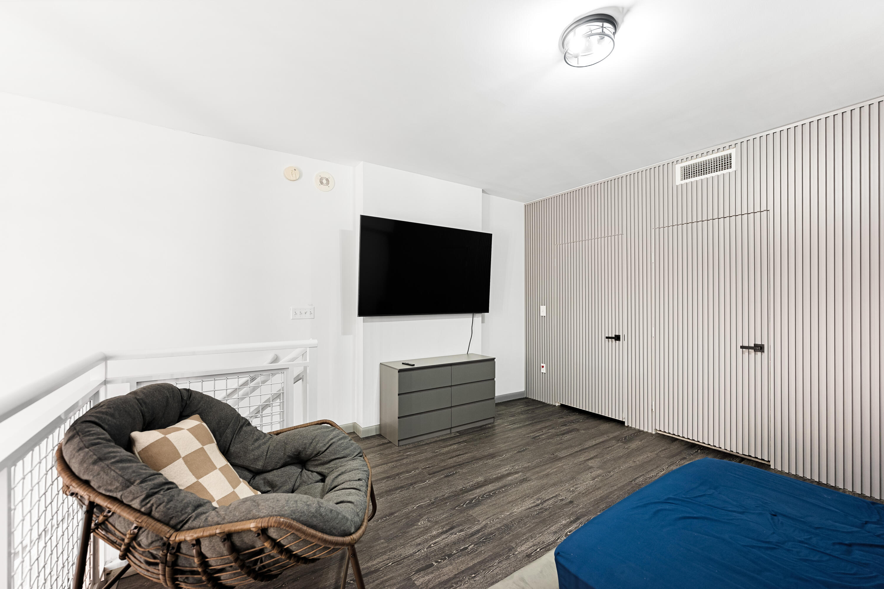 VIZCAYNE NORTH CONDO - Residential Lease