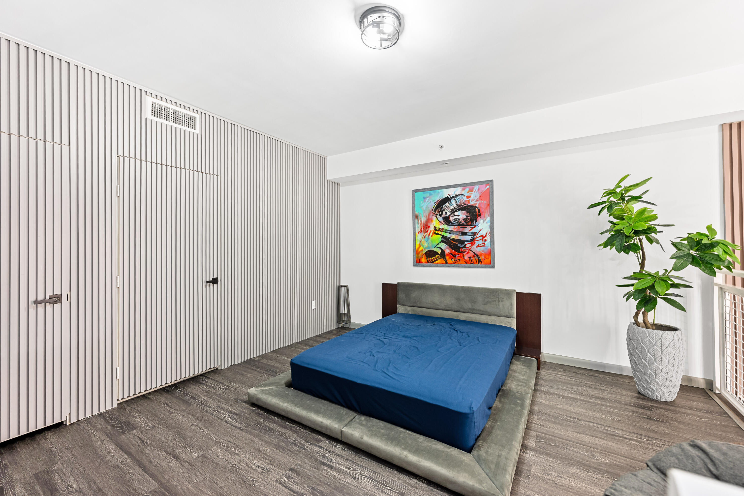 VIZCAYNE NORTH CONDO - Residential Lease