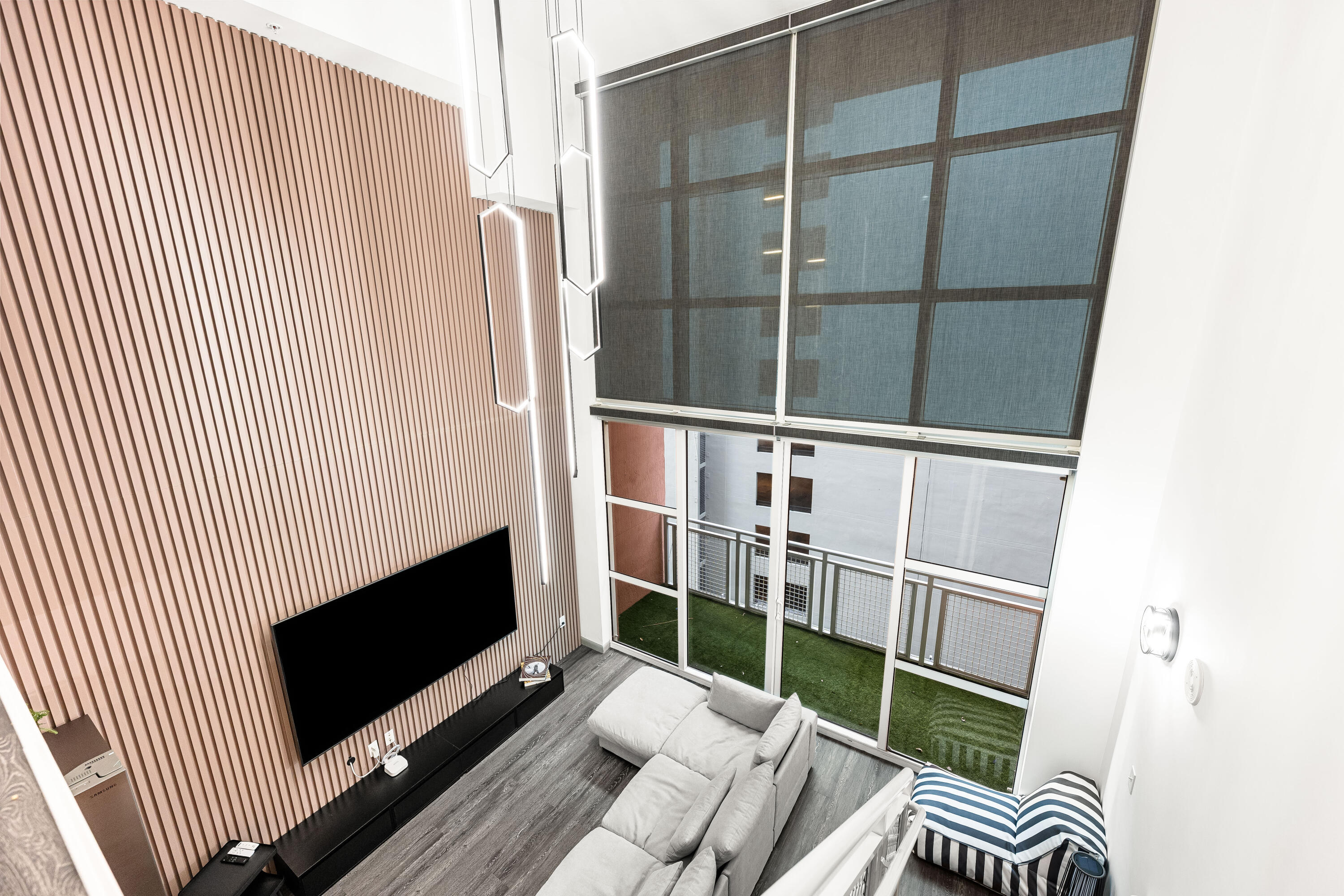 VIZCAYNE NORTH CONDO - Residential Lease