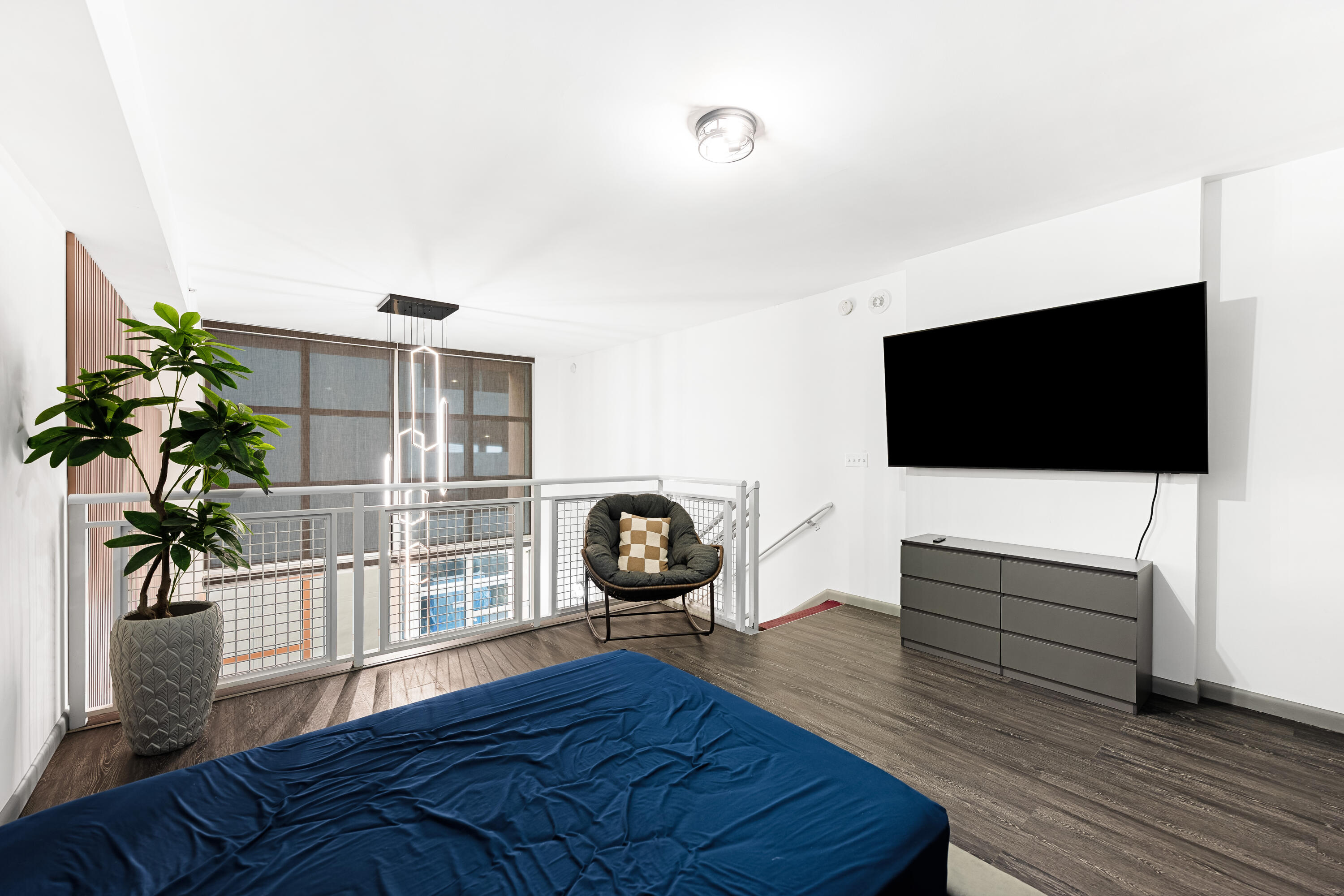VIZCAYNE NORTH CONDO - Residential Lease