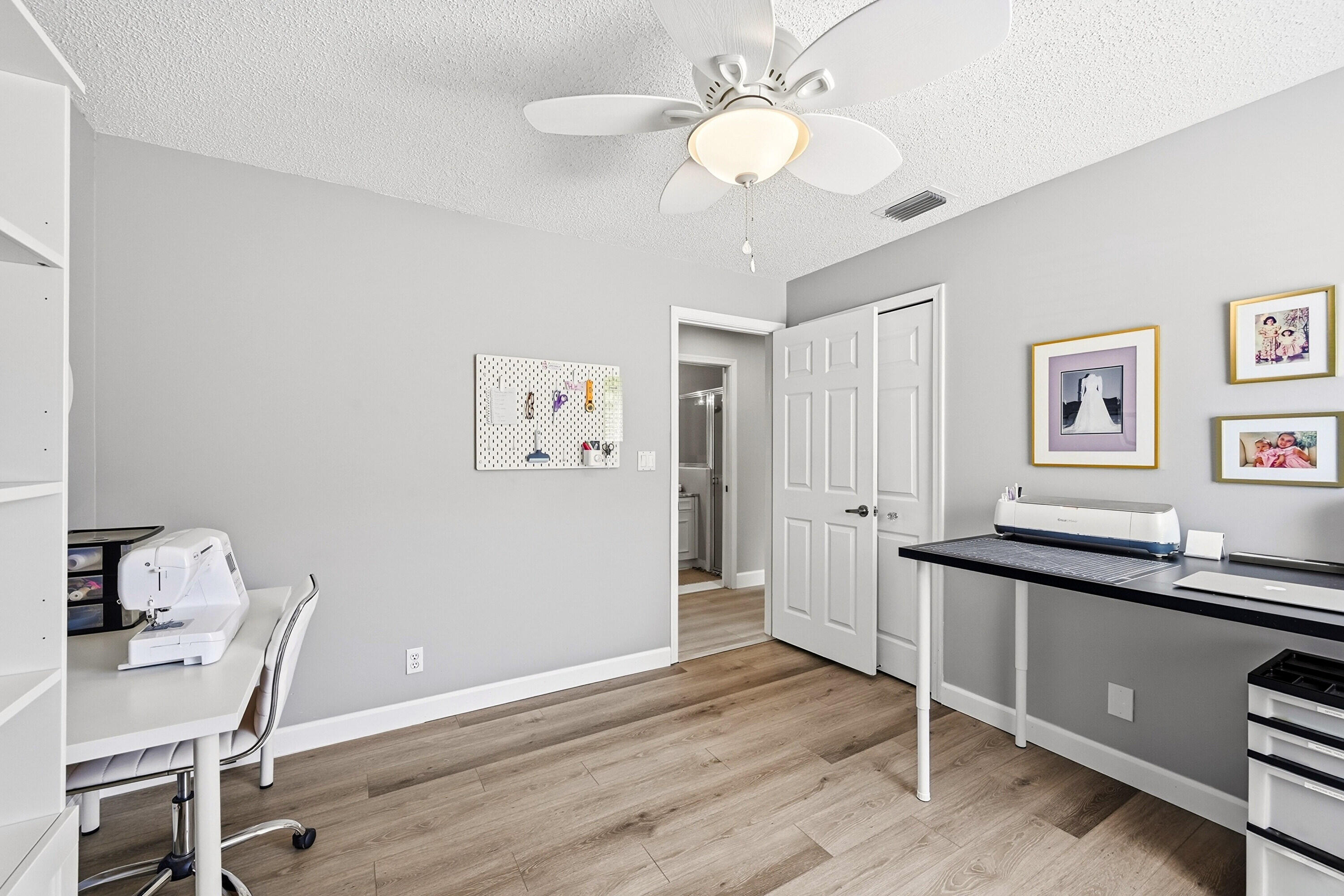 KENSINGTON - Residential