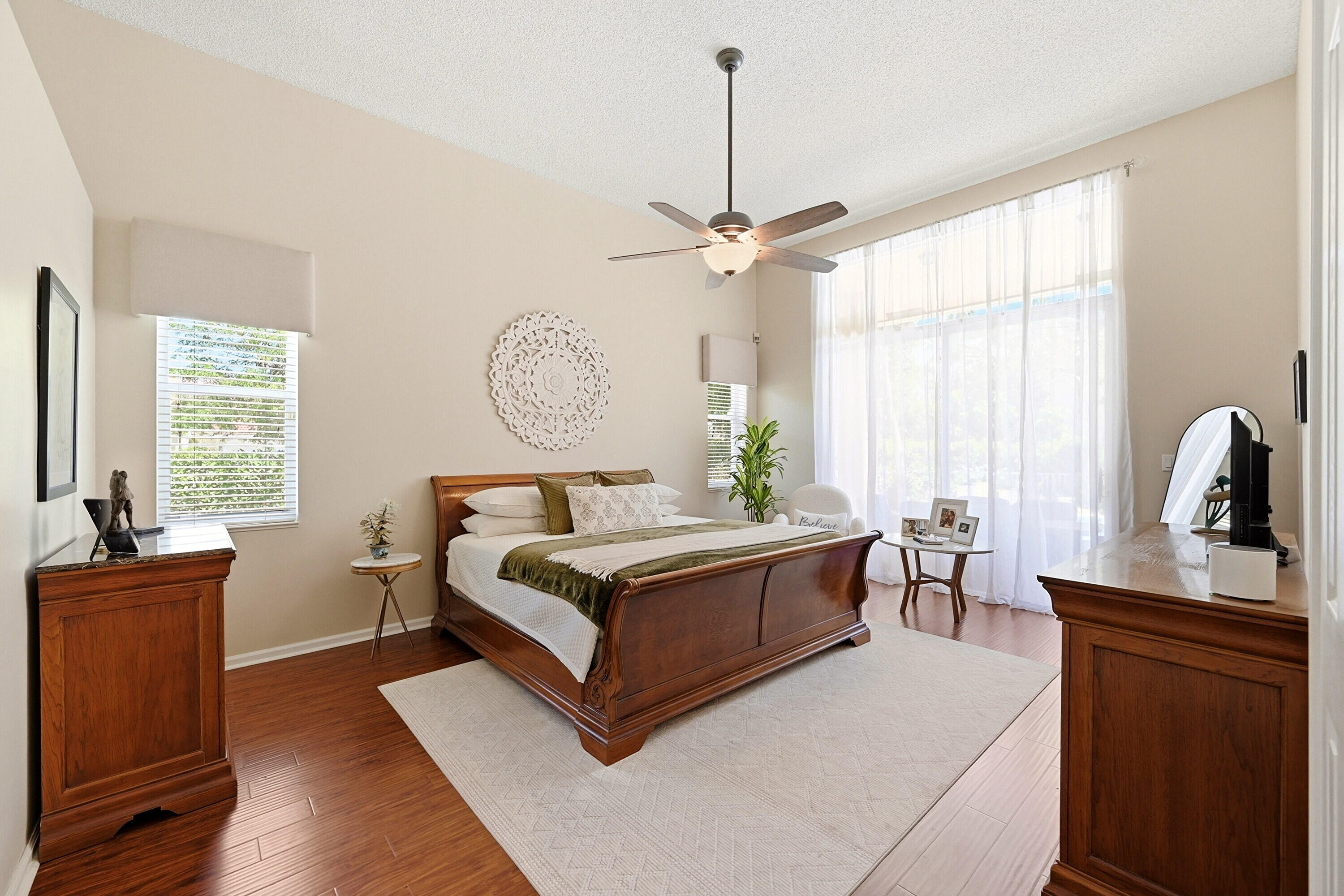 KENSINGTON - Residential