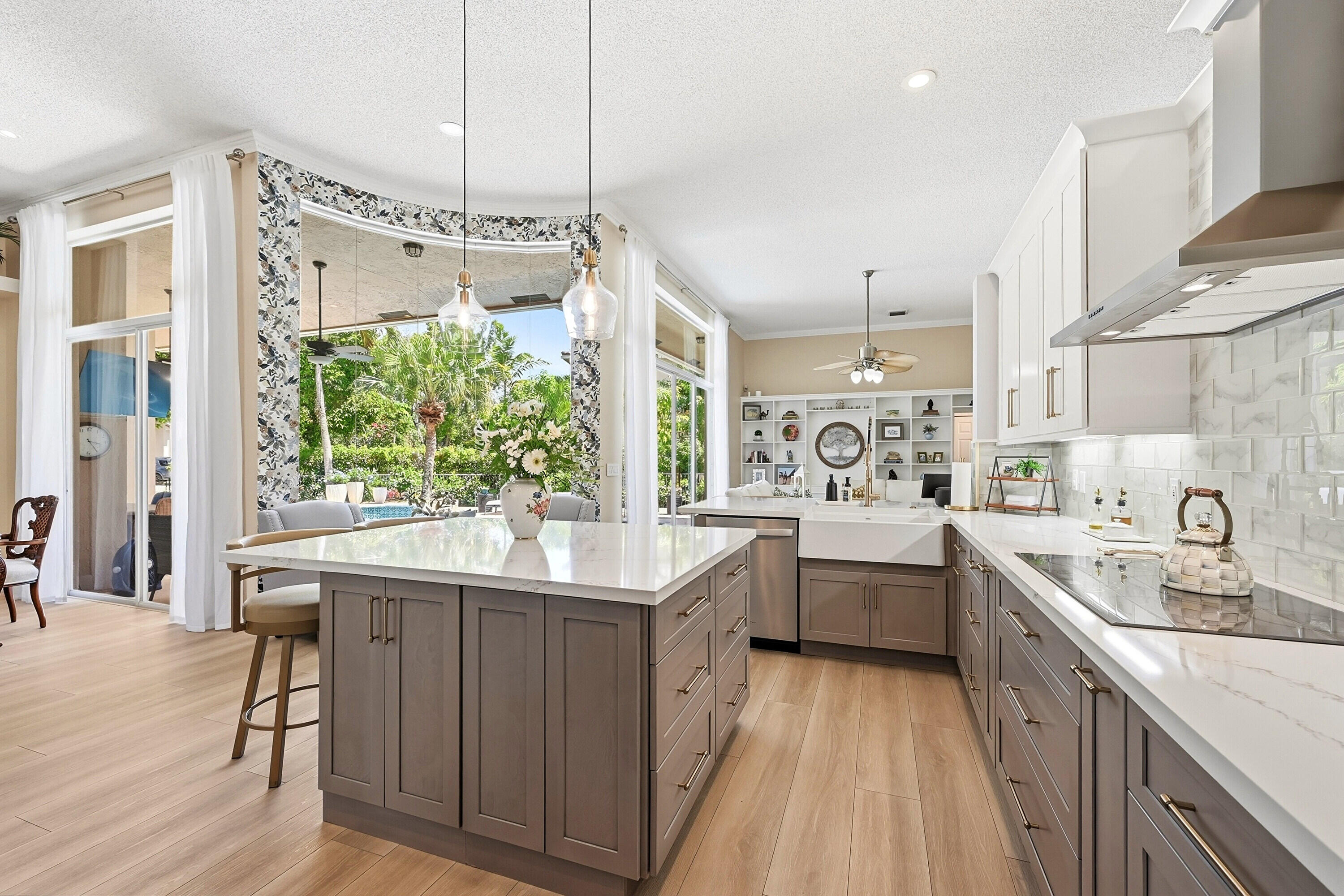 KENSINGTON - Residential