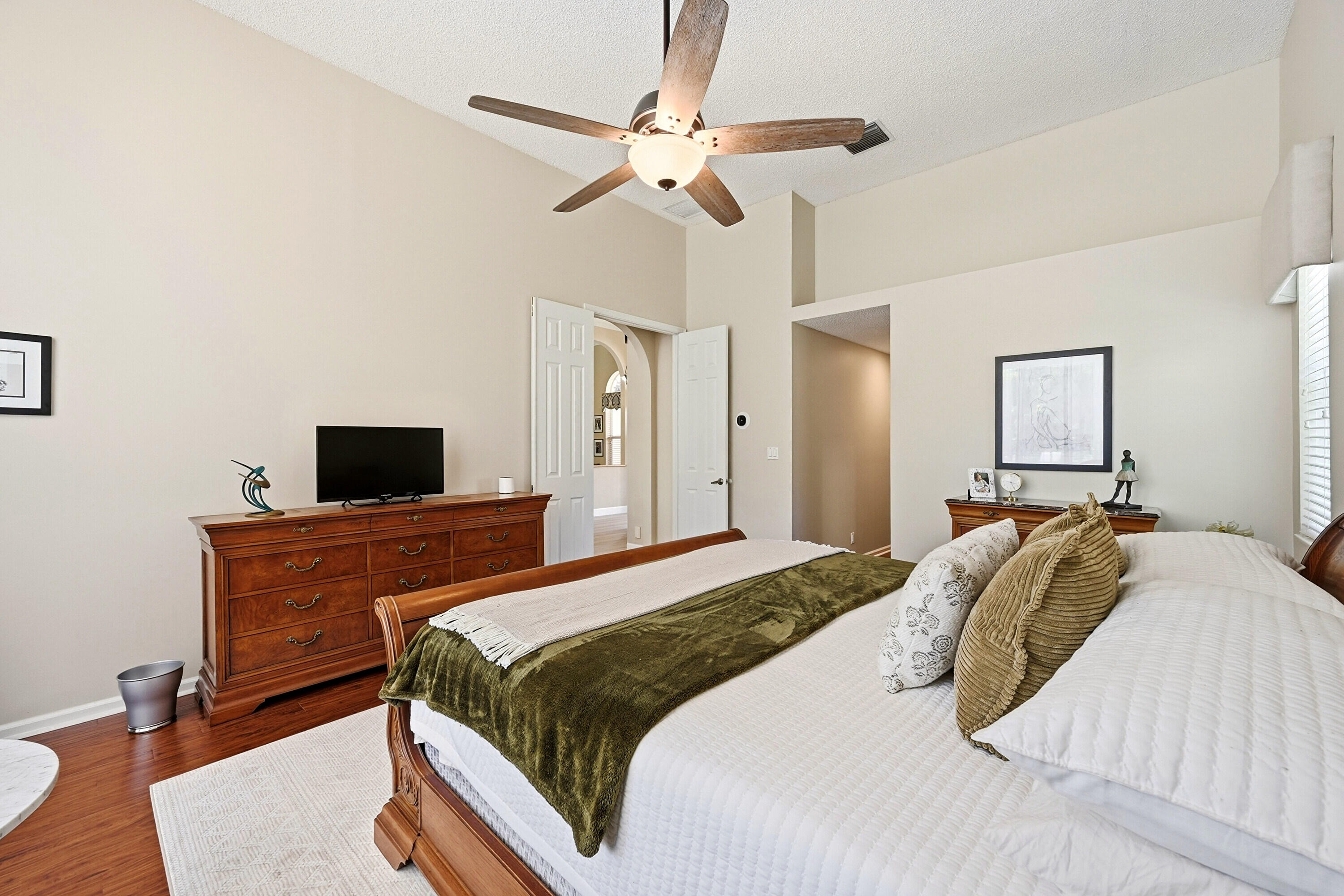 KENSINGTON - Residential
