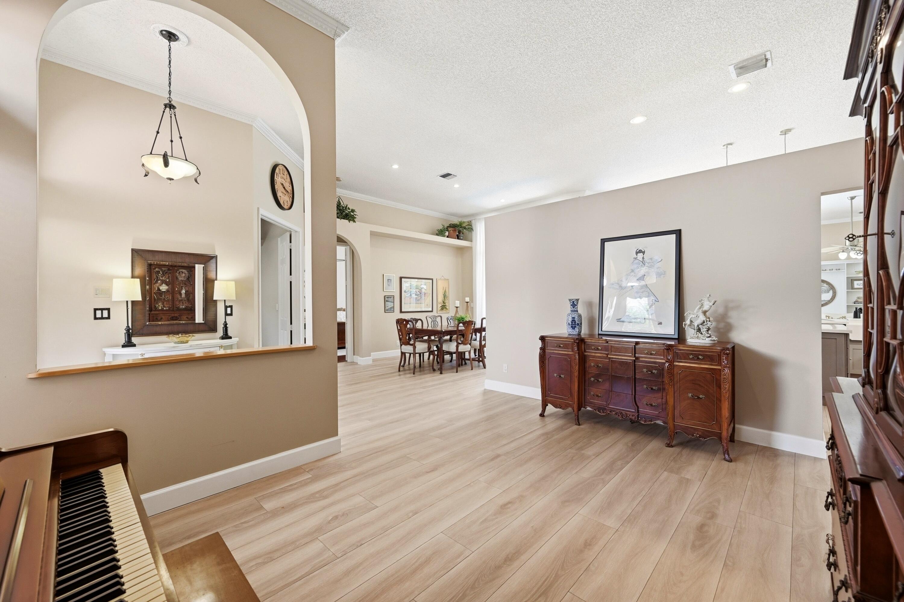 KENSINGTON - Residential