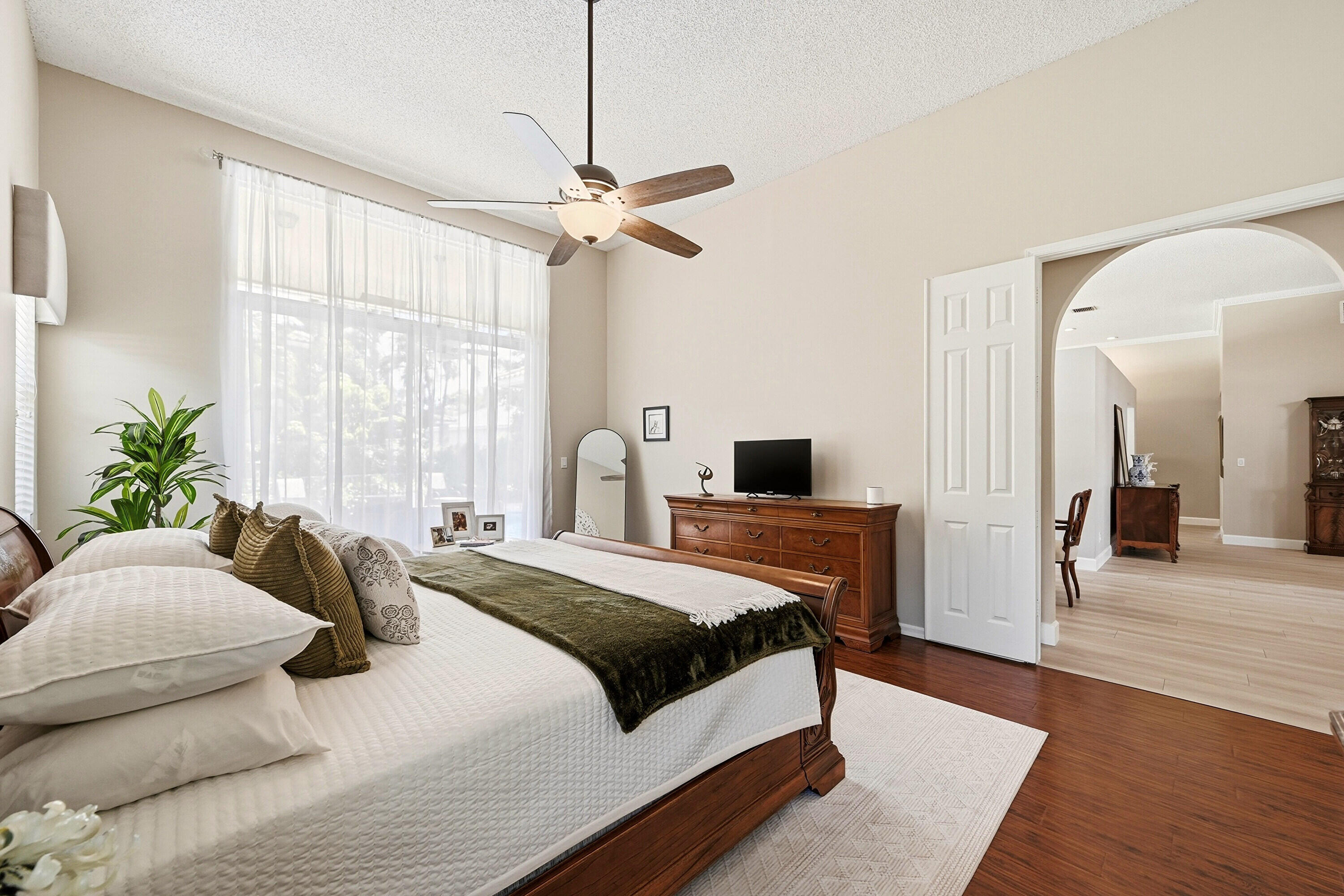 KENSINGTON - Residential