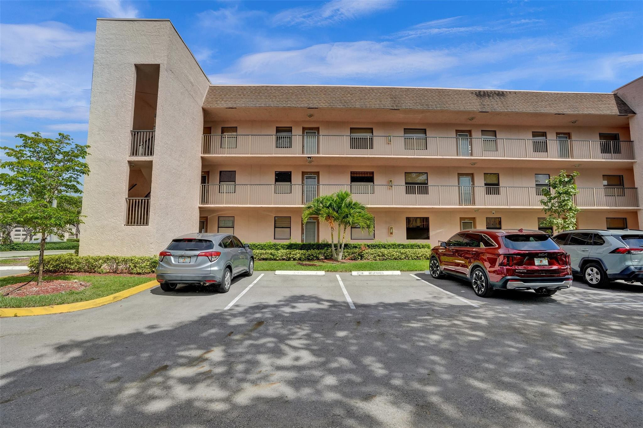 Perfect Seasonal Getaway in Sunrise’s Sought After 55+ Community! This spacious 2 bedroom, 2 bathroom second floor condo offers peaceful garden views from your private screened in patio. With generous living areas and great bones, this unit is ready for your personal updates and a little TLC to make it shine. Ideal for year round residents, this active community features a heated pool, fitness center, clubhouse, tennis and pickleball courts, billiards, and regular social events. Maintenance includes cable, water, and internet for easy living. Conveniently located near shopping, dining, and major highways. Priced to sell so bring your vision and don't miss this opportunity to own in Sunrise Lakes!