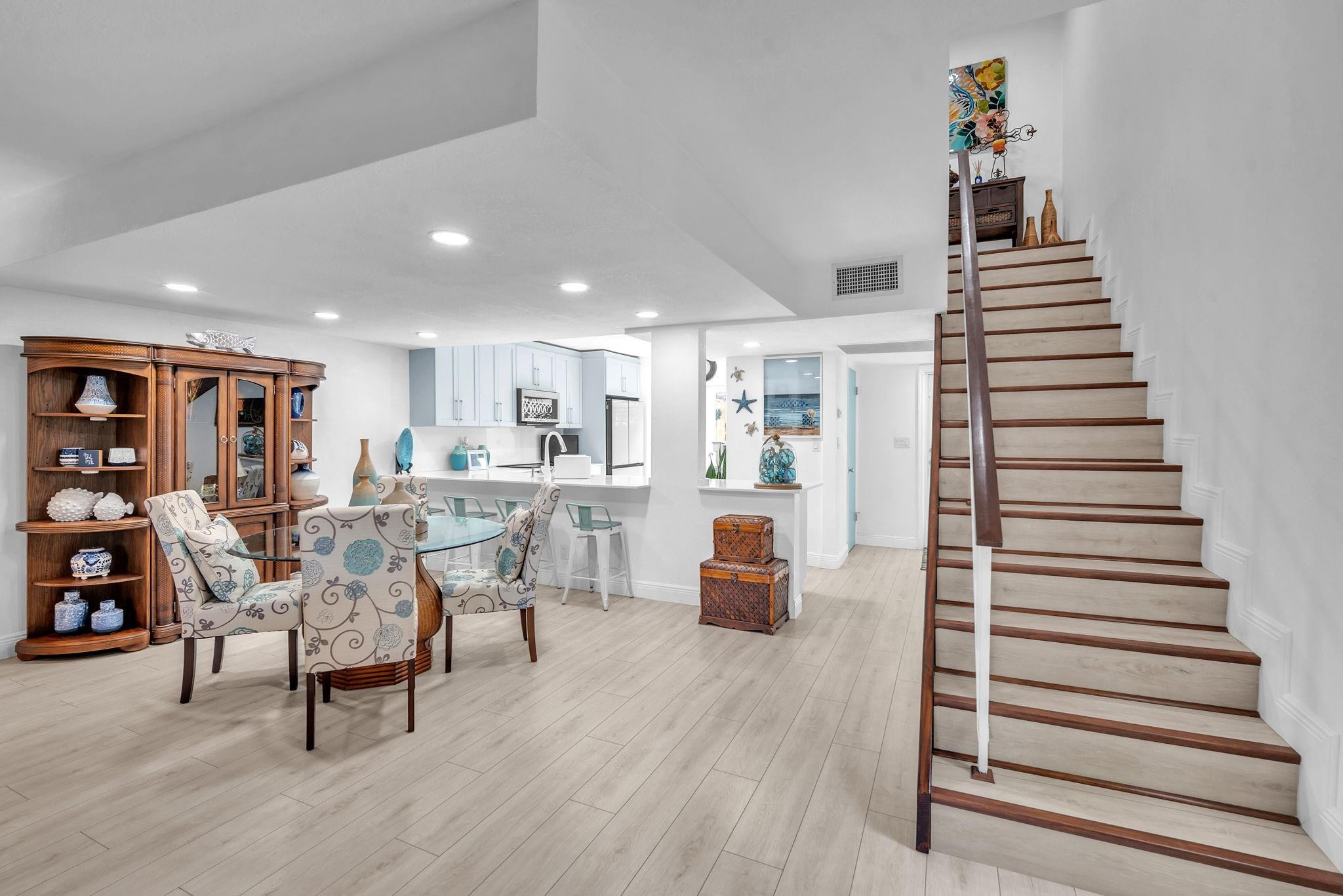 NO 1 PALM-AIRE COUNTRY CLUB - Residential
