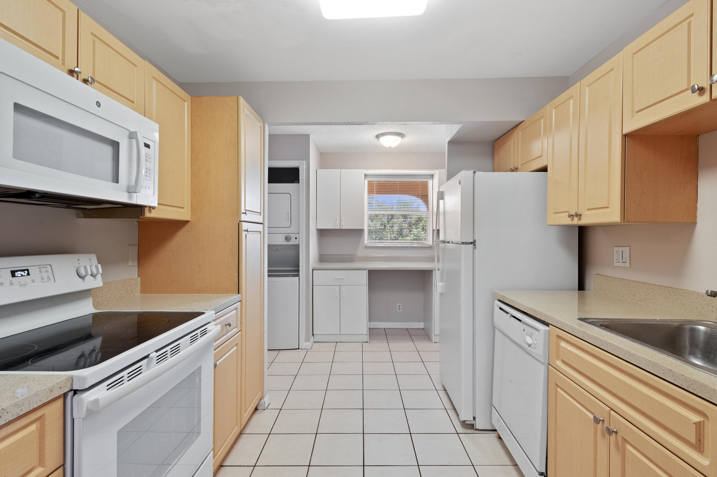 SANDPIPER CONDO - Residential