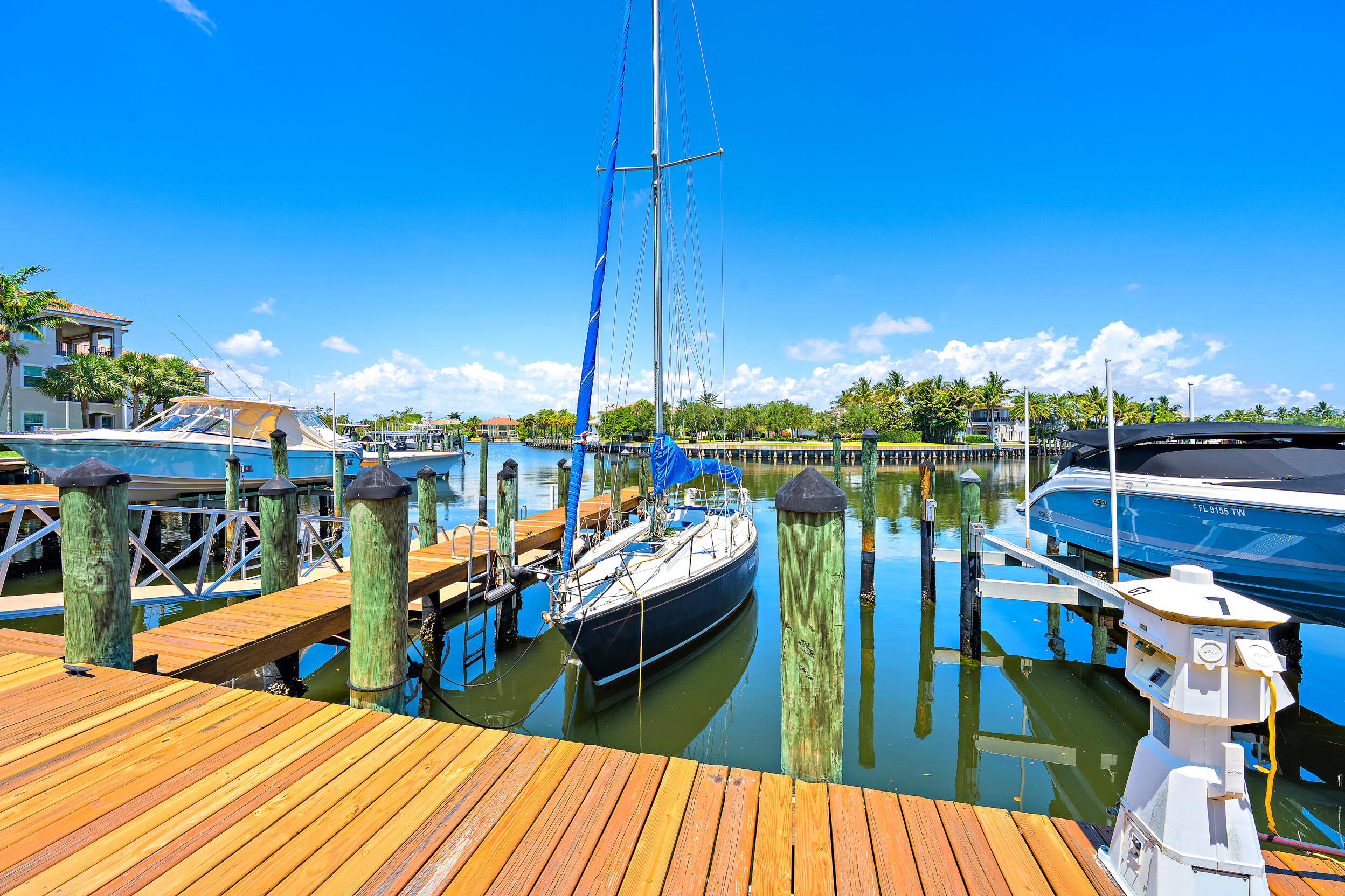 Frenchman's Harbor - Residential