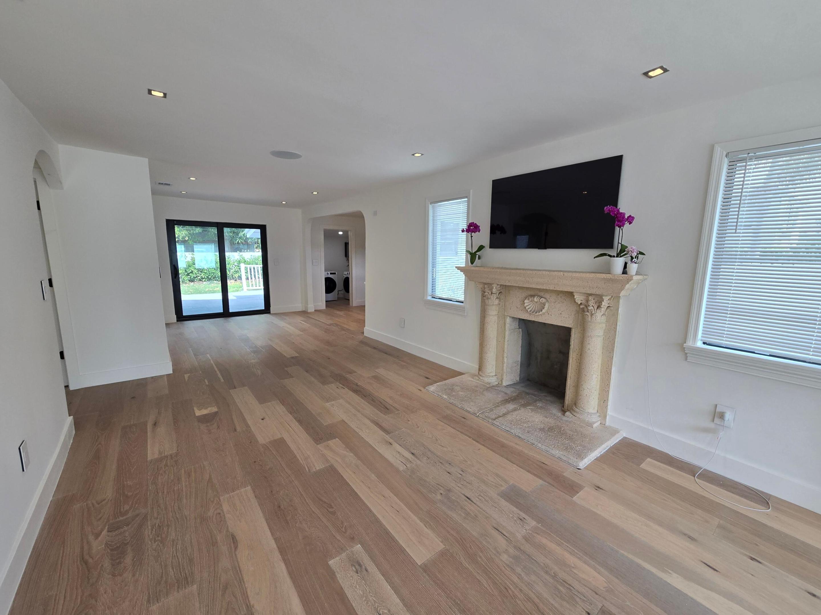 ESTATES OF SOUTH PALM BEACH - Residential Lease