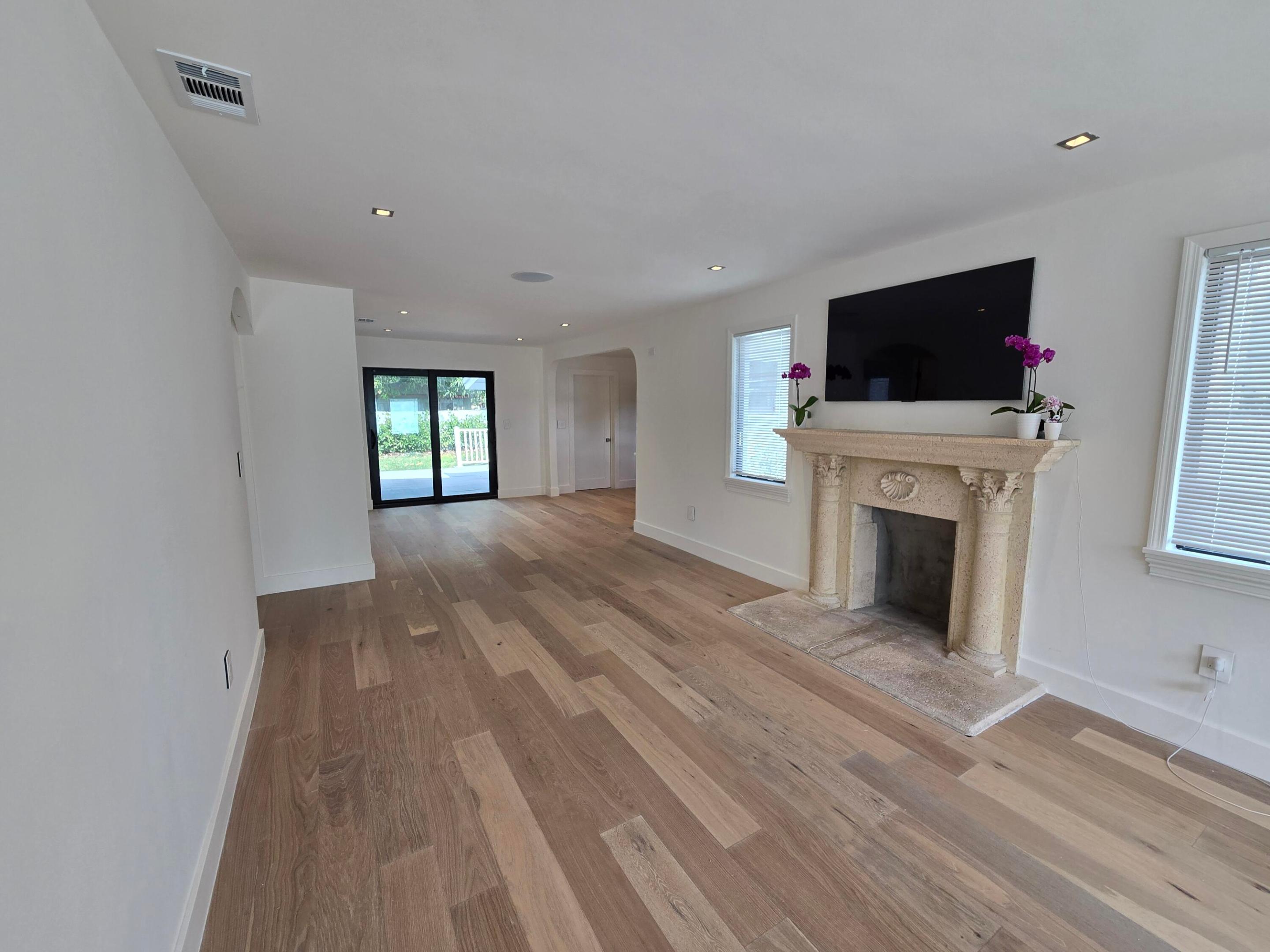 ESTATES OF SOUTH PALM BEACH - Residential Lease
