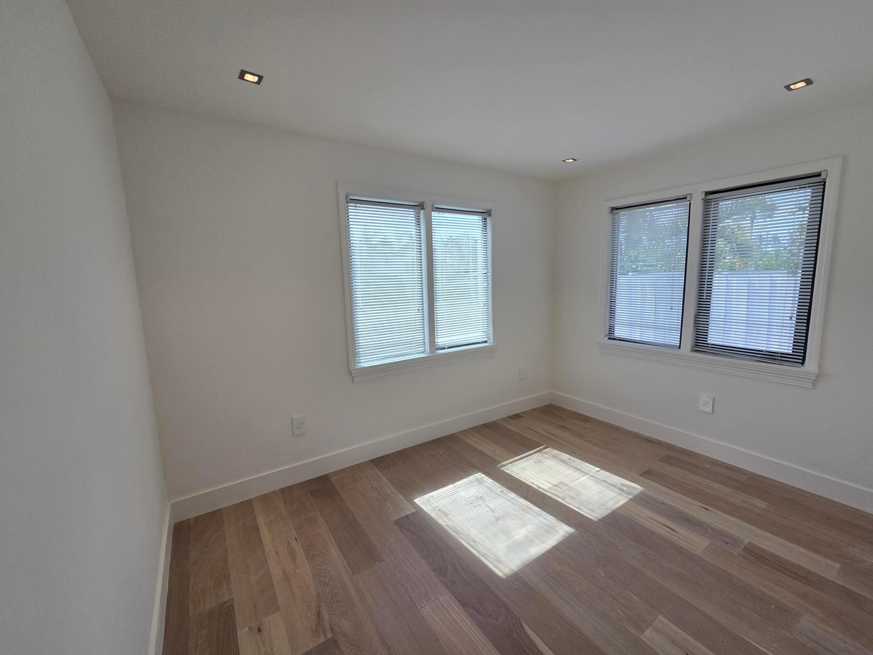 ESTATES OF SOUTH PALM BEACH - Residential Lease