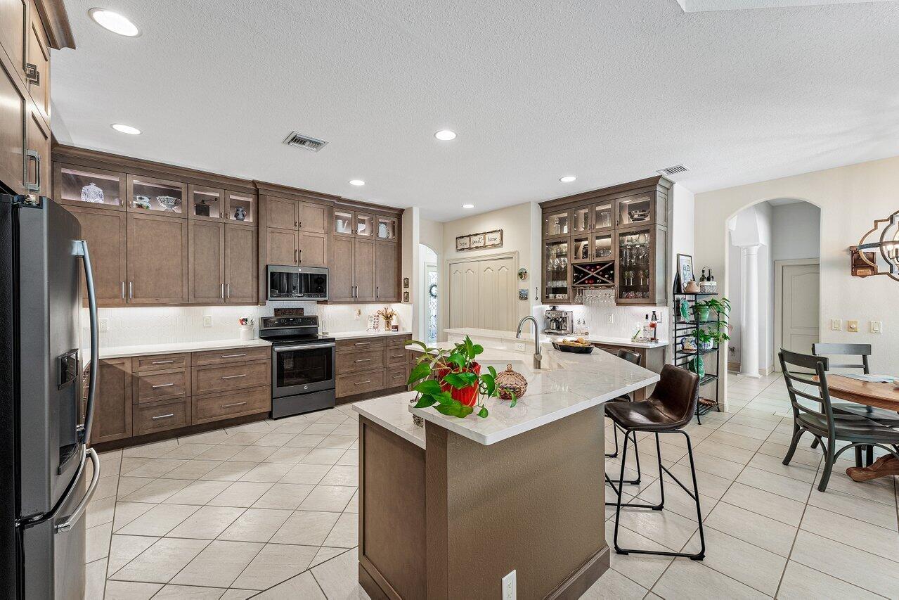 BINKS FOREST OF THE LANDINGS AT WELLINGTON 3 - Residential