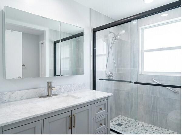 UPMINSTER B CONDO - Residential Lease