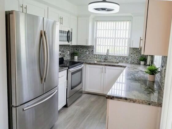 UPMINSTER B CONDO - Residential Lease