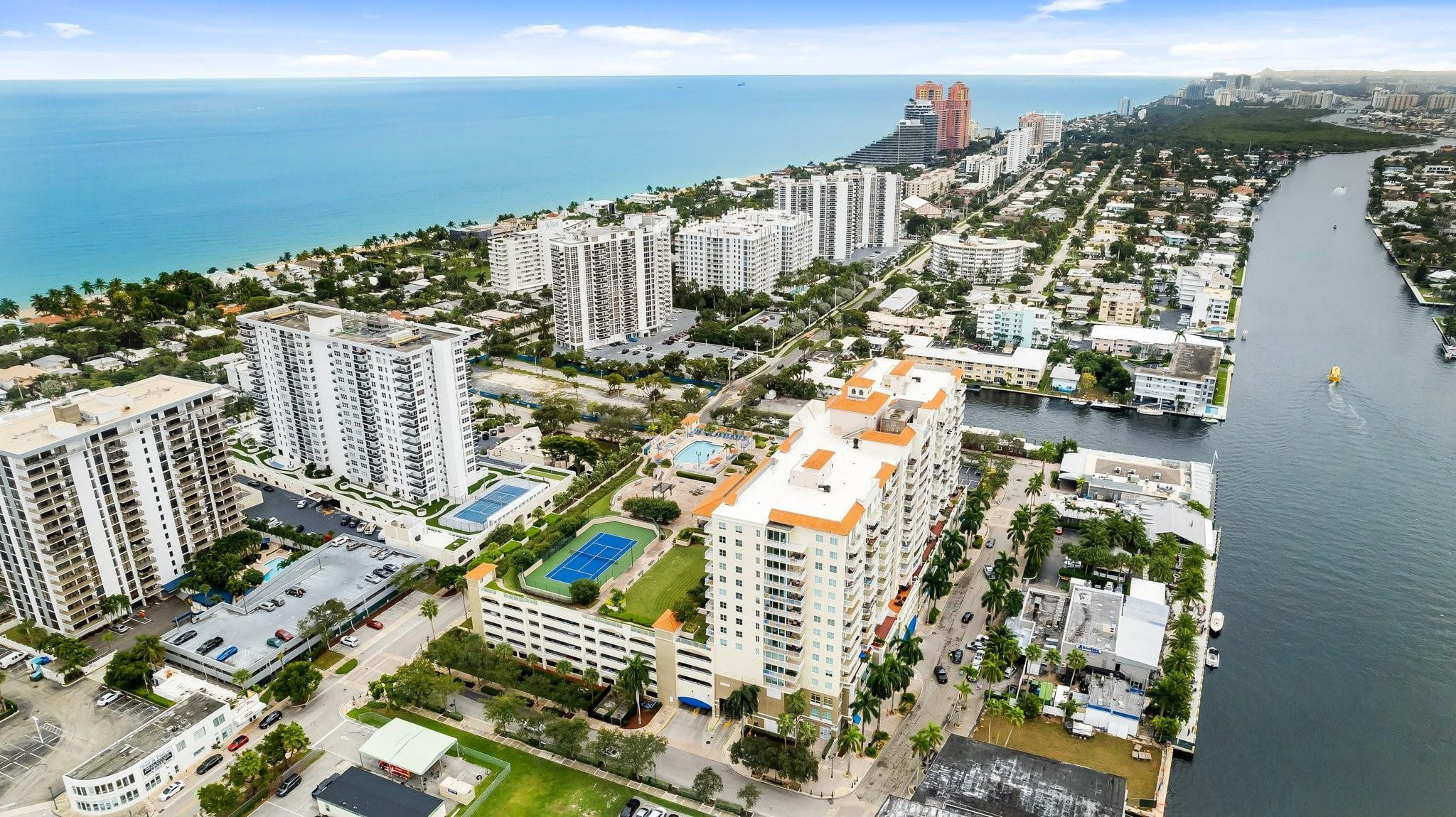 TIDES AT BRIDGESIDE SQUARE - Residential