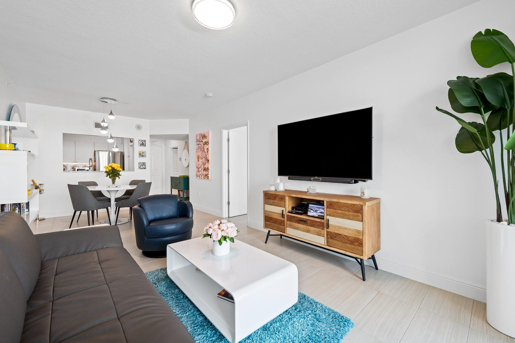 TIDES AT BRIDGESIDE SQUARE - Residential
