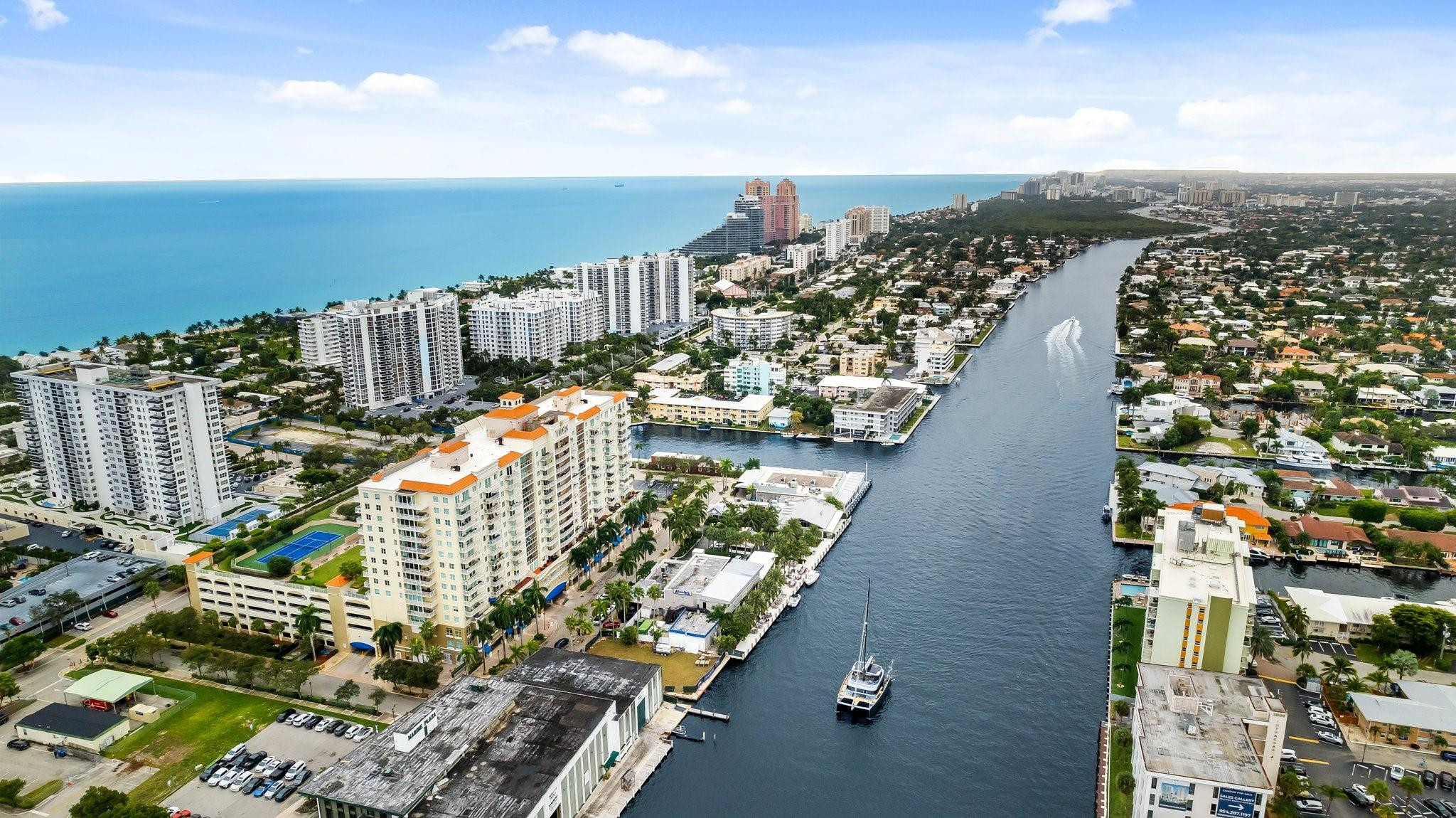 TIDES AT BRIDGESIDE SQUARE - Residential