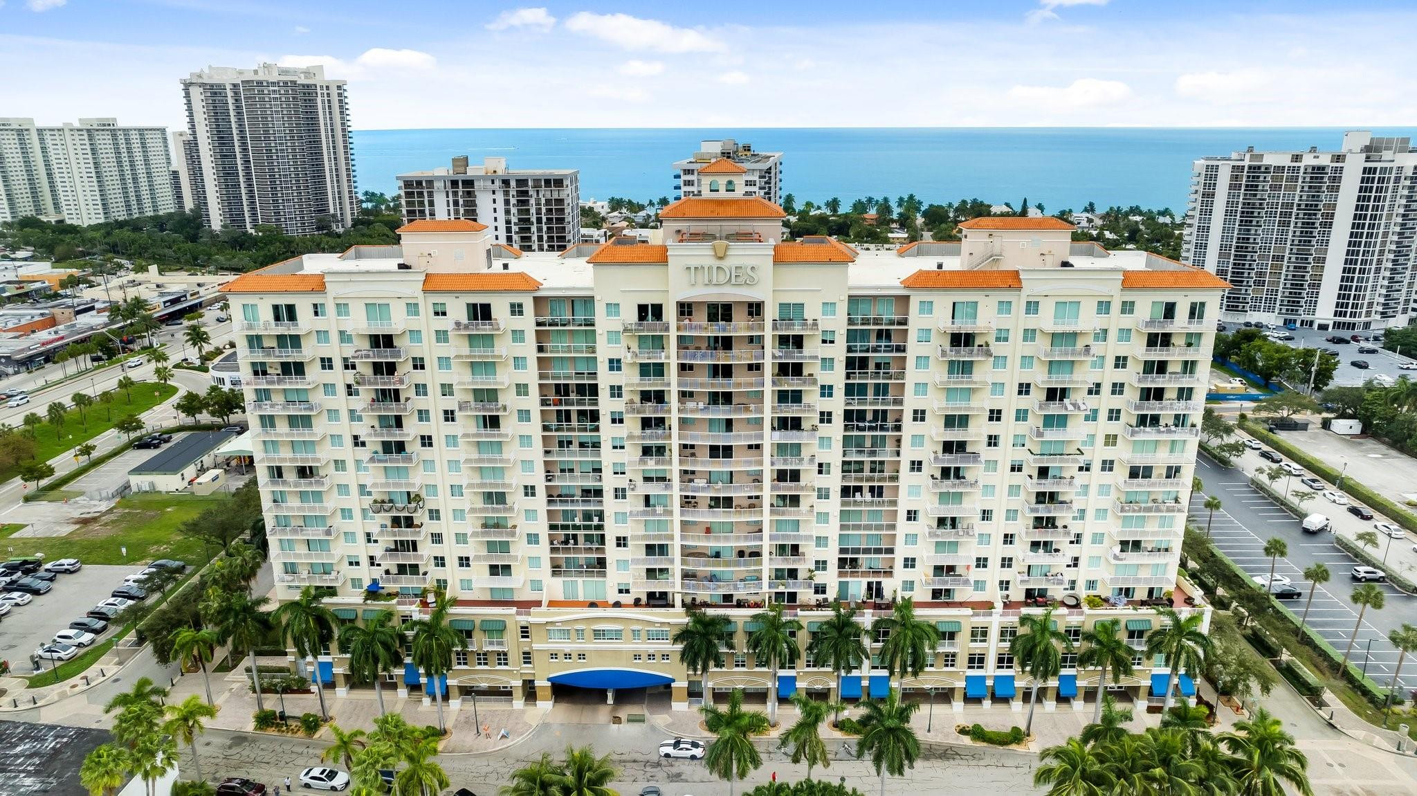 TIDES AT BRIDGESIDE SQUARE - Residential