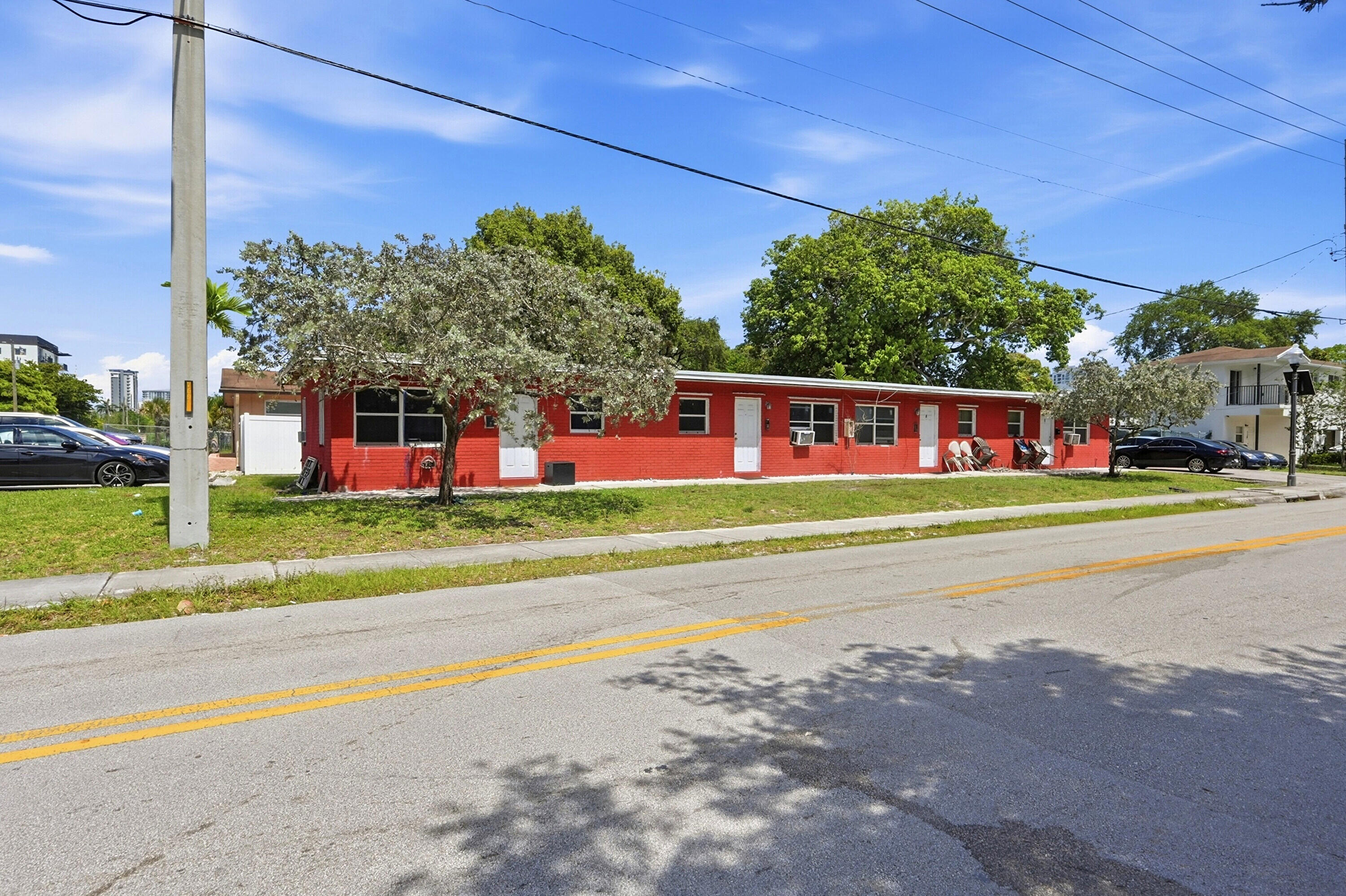 Prime multifamily quadraplex investment opportunity in the rapidly growing Progresso Village neighborhood of Fort Lauderdale. This four-unit property features four 2-bedroom, 1-bathroom units in a great location. Minutes from Downtown Fort Lauderdale, FAT Village, Holiday Park, Las Olas Boulevard, Brightline, and Fort Lauderdale Beach, the property is positioned to benefit from the area's continued growth and redevelopment.