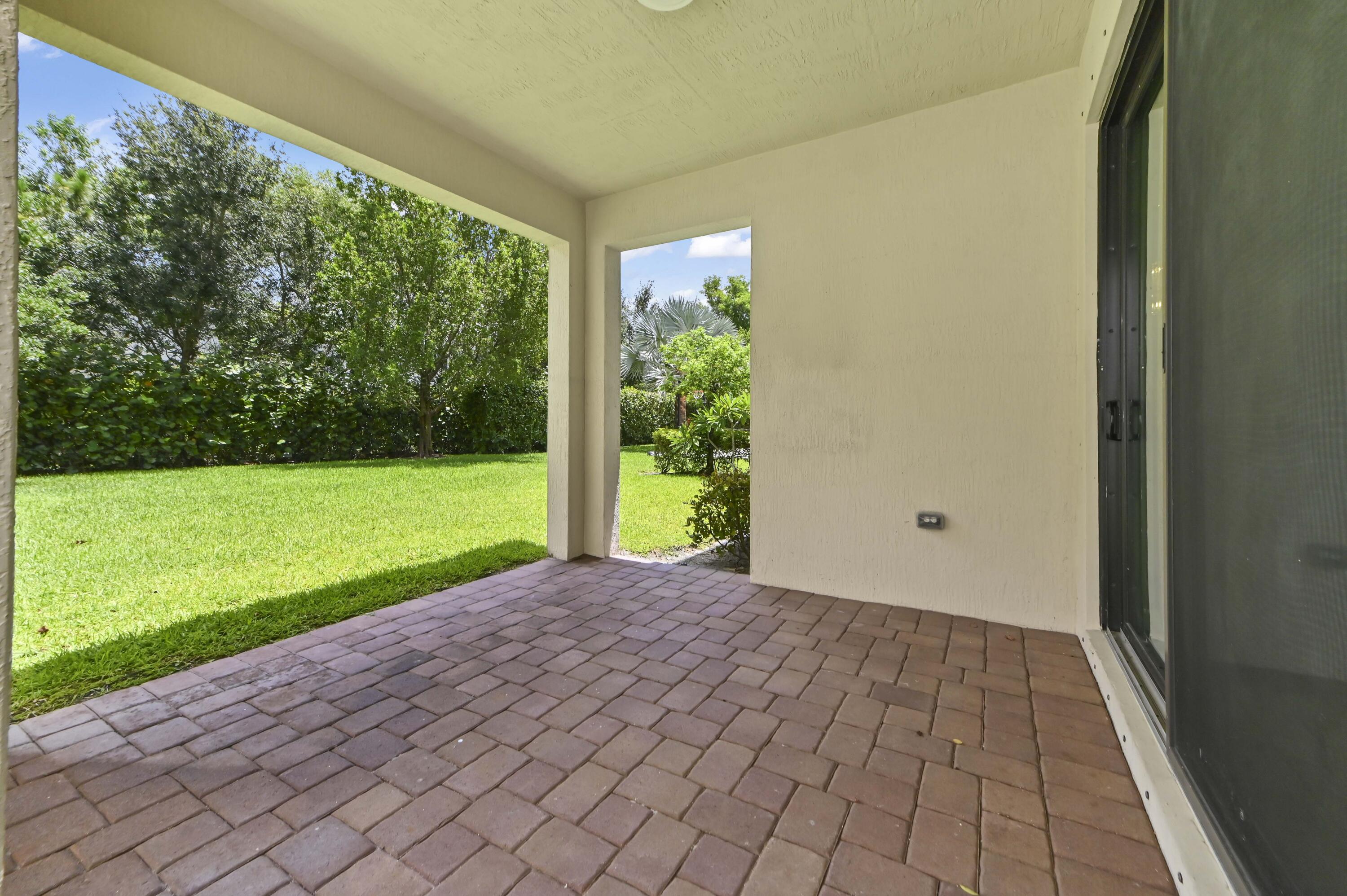 GULFSTREAM PRESERVE - Residential