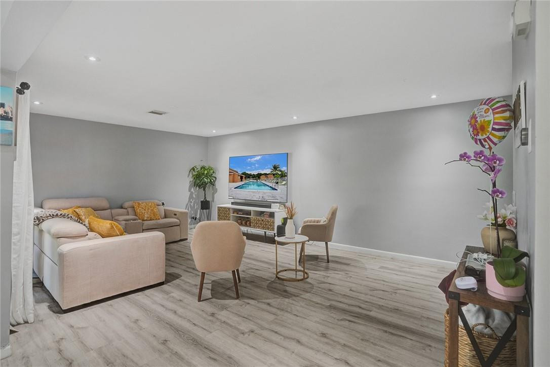 Pineapple Park - Residential