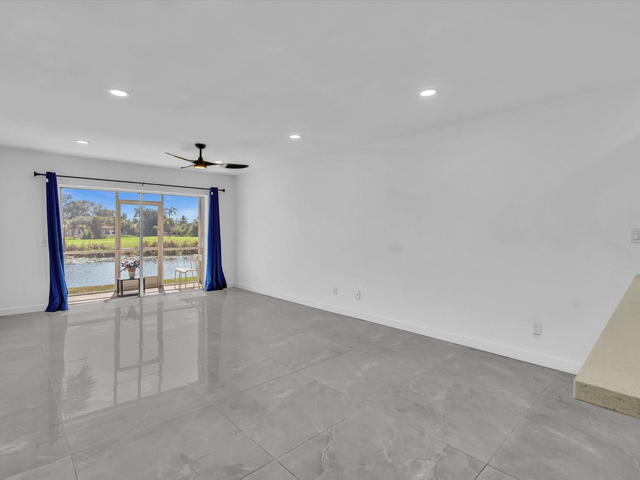 ARROWHEAD CONDO NO II - Residential Lease