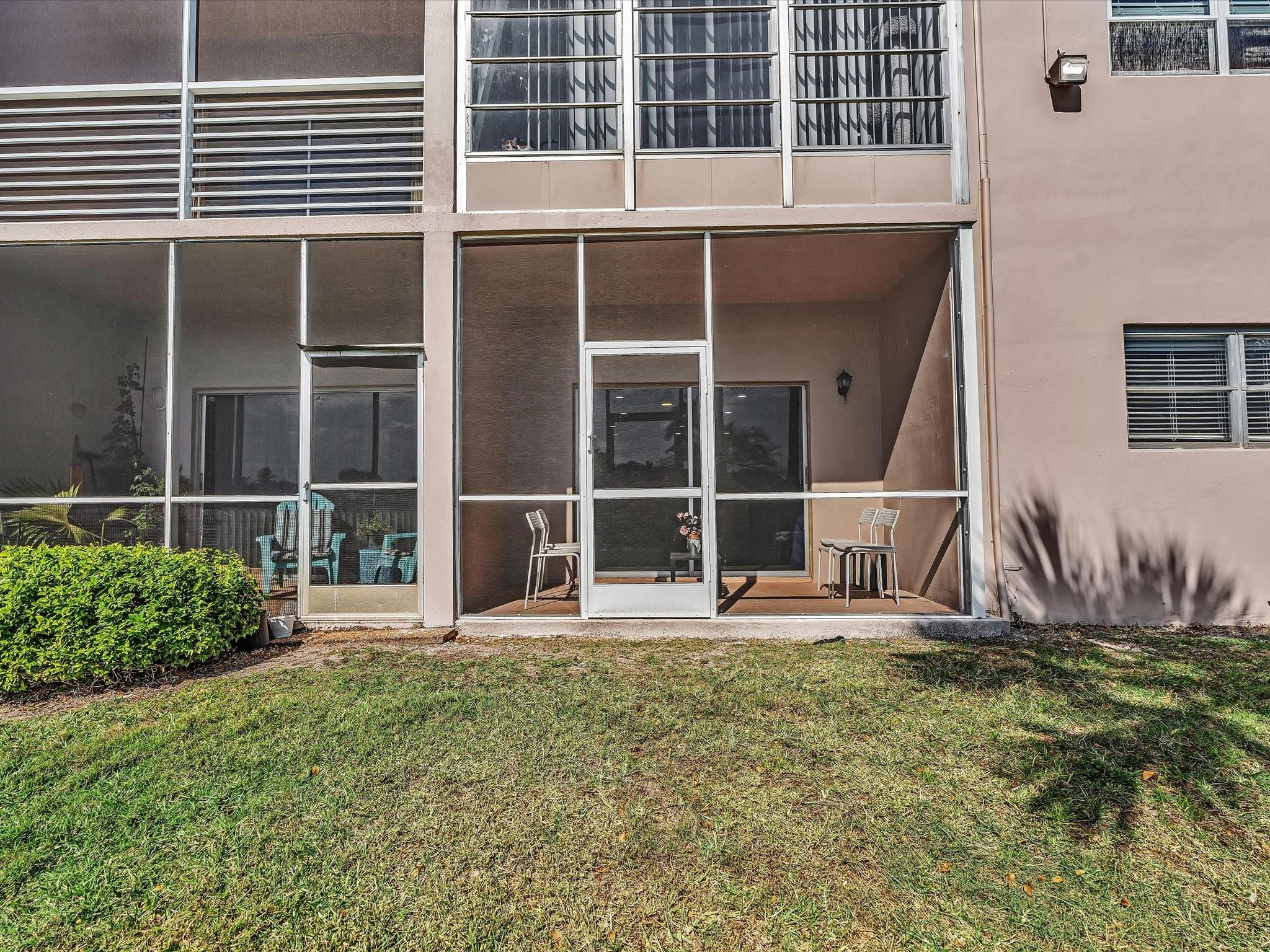 ARROWHEAD CONDO NO II - Residential Lease