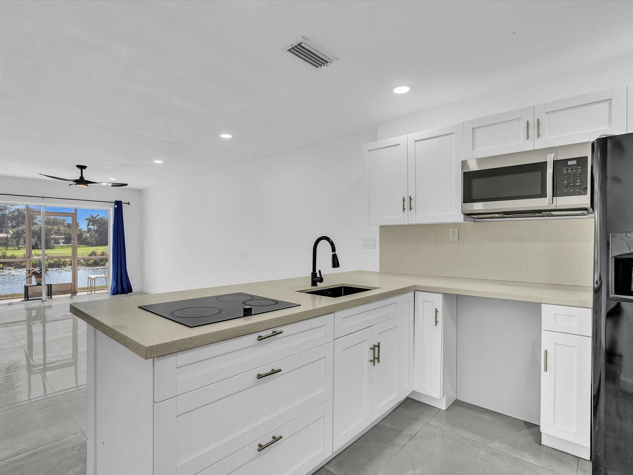ARROWHEAD CONDO NO II - Residential Lease