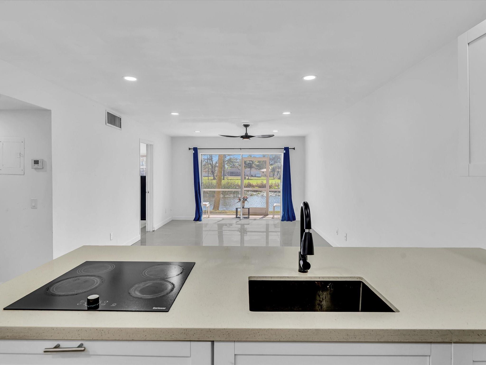 ARROWHEAD CONDO NO II - Residential Lease