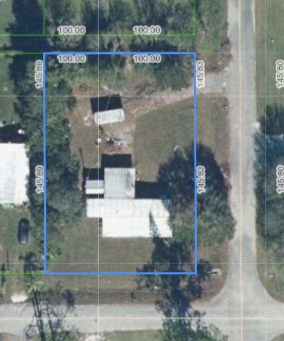 Investor/First time buyers Opportunity! Unlock the potential of this MH 2-bedroom, 2-bath home situated on a generous 0.34-acre corner lot in Kissimmee River Estates. With approximately 1,116SqFt of living space, TLA 1,592SqF, this property is a prime candidate for renovation, making it an excellent investment for flippers, contractors, or buyers looking to customize a home to their vision. The oversized corner lot provides ample room for outdoor improvements, additional parking, or other enhancements. Conveniently located just minutes from US Hwys, local shopping, restaurants, schools, and the fishing and boating opportunities of beautiful Lake Okeechobee. Sold AS IS. Cash offers only.