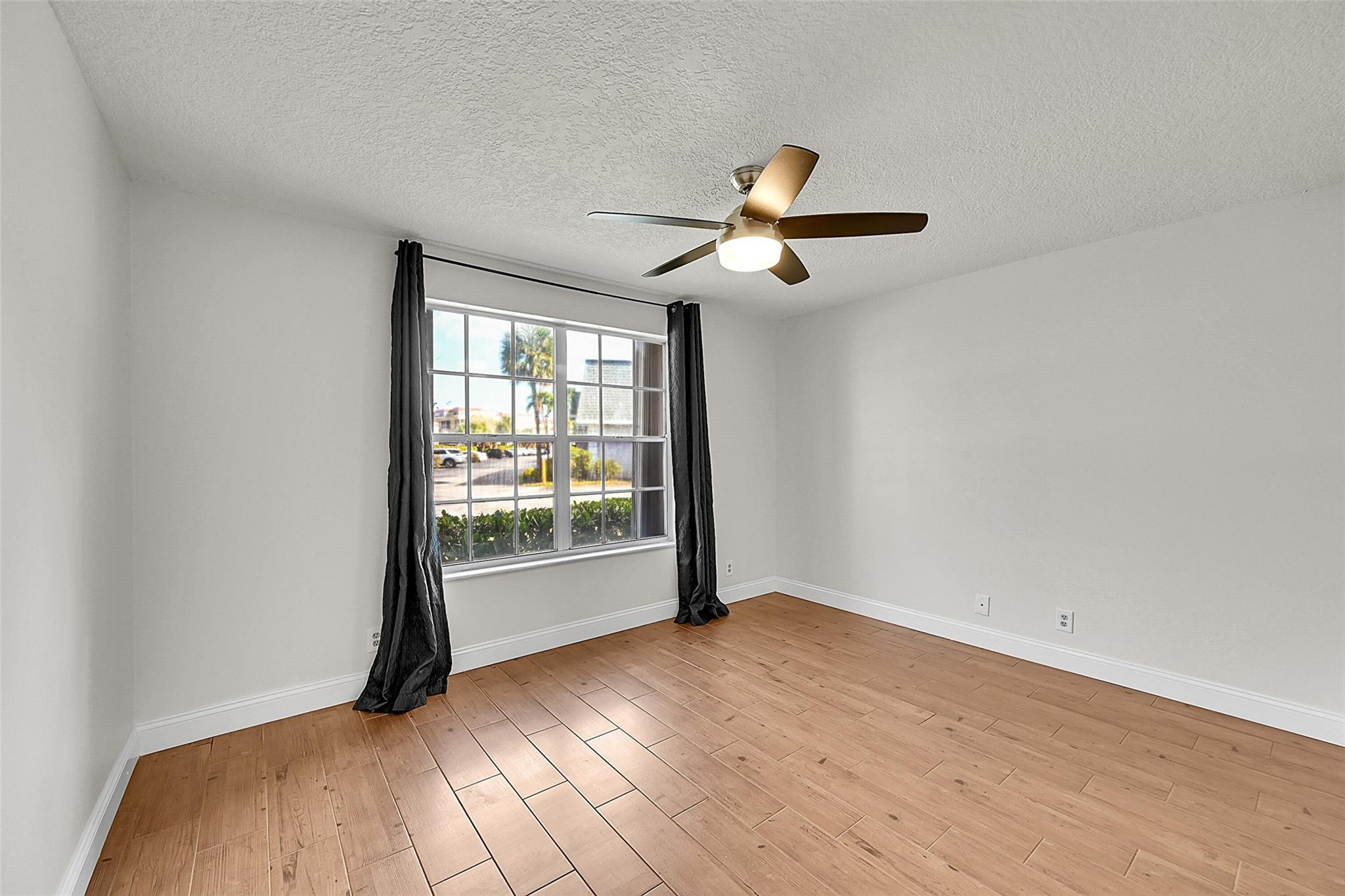 FRENCH QUARTER CONDOMINIUM - Residential Lease