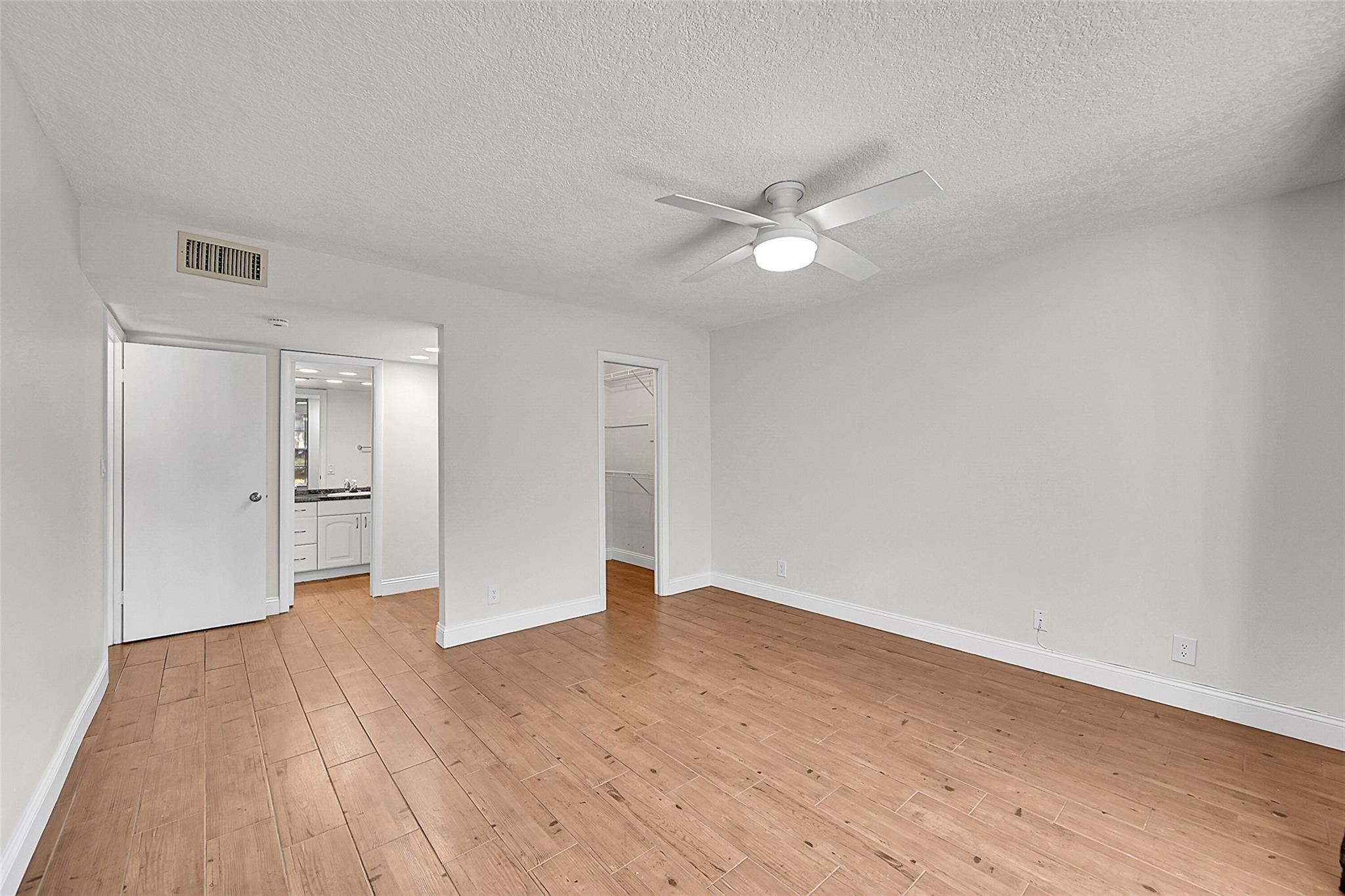 FRENCH QUARTER CONDOMINIUM - Residential Lease