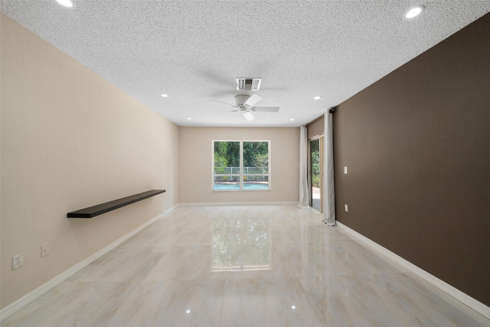 Whittier Oaks at Terramar - Residential