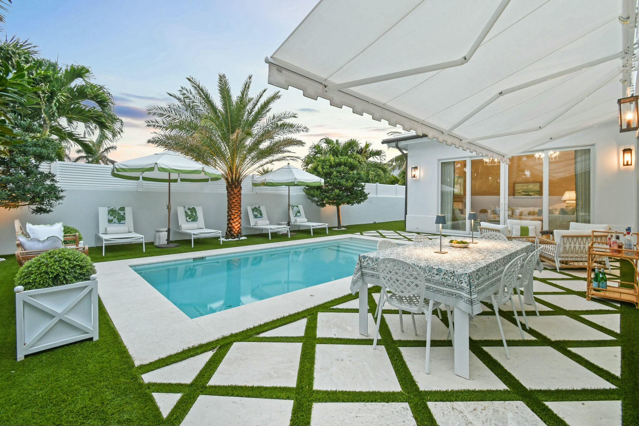 JUPITER INLET BEACH COLONY - Residential