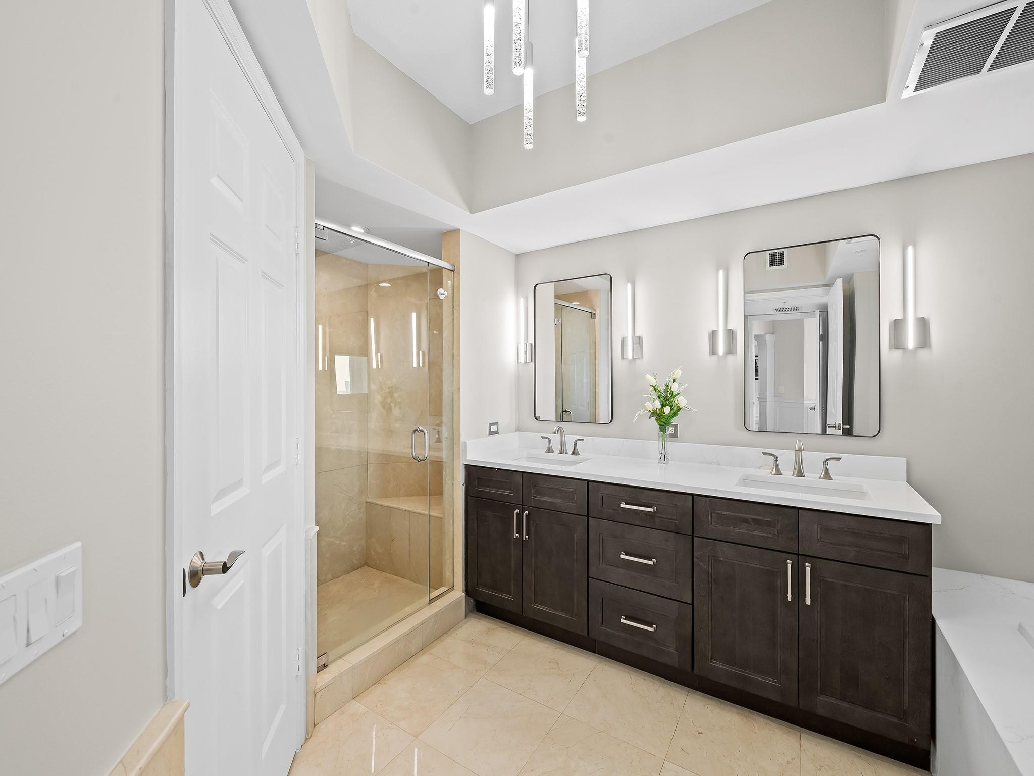 LAS OLAS GRAND - Residential